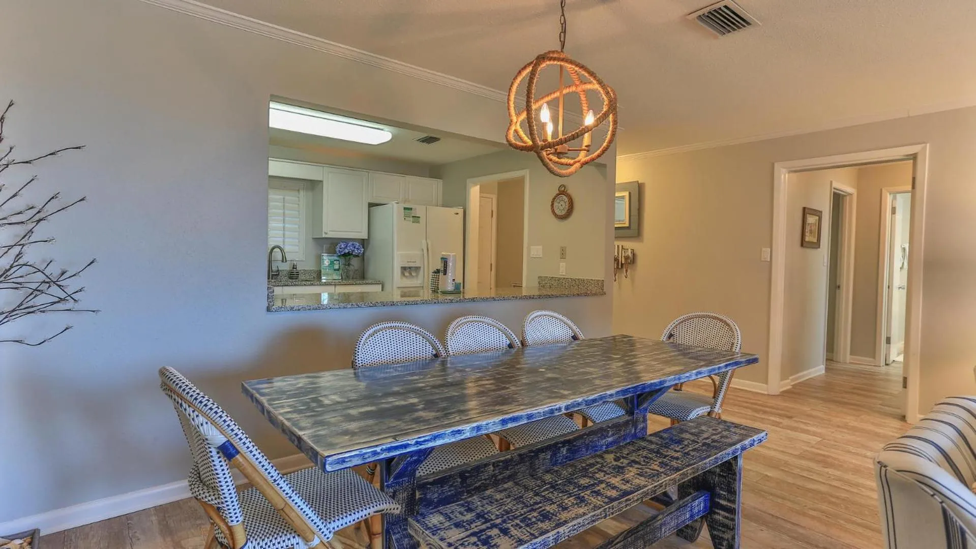 Aegean 210 - Updated 2 Bedroom 2 Bath at the Aegean