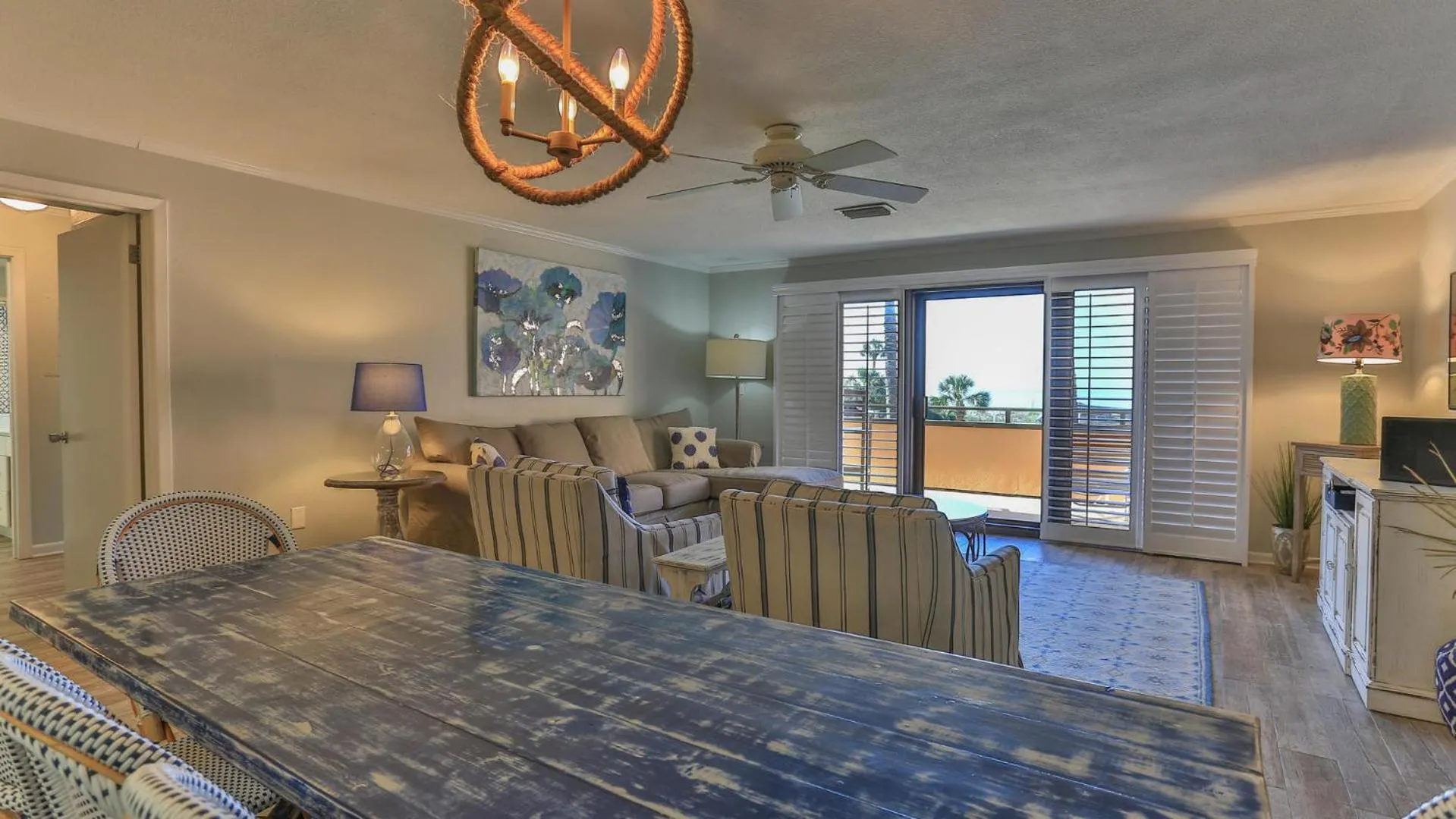 Aegean 210 - Updated 2 Bedroom 2 Bath at the Aegean