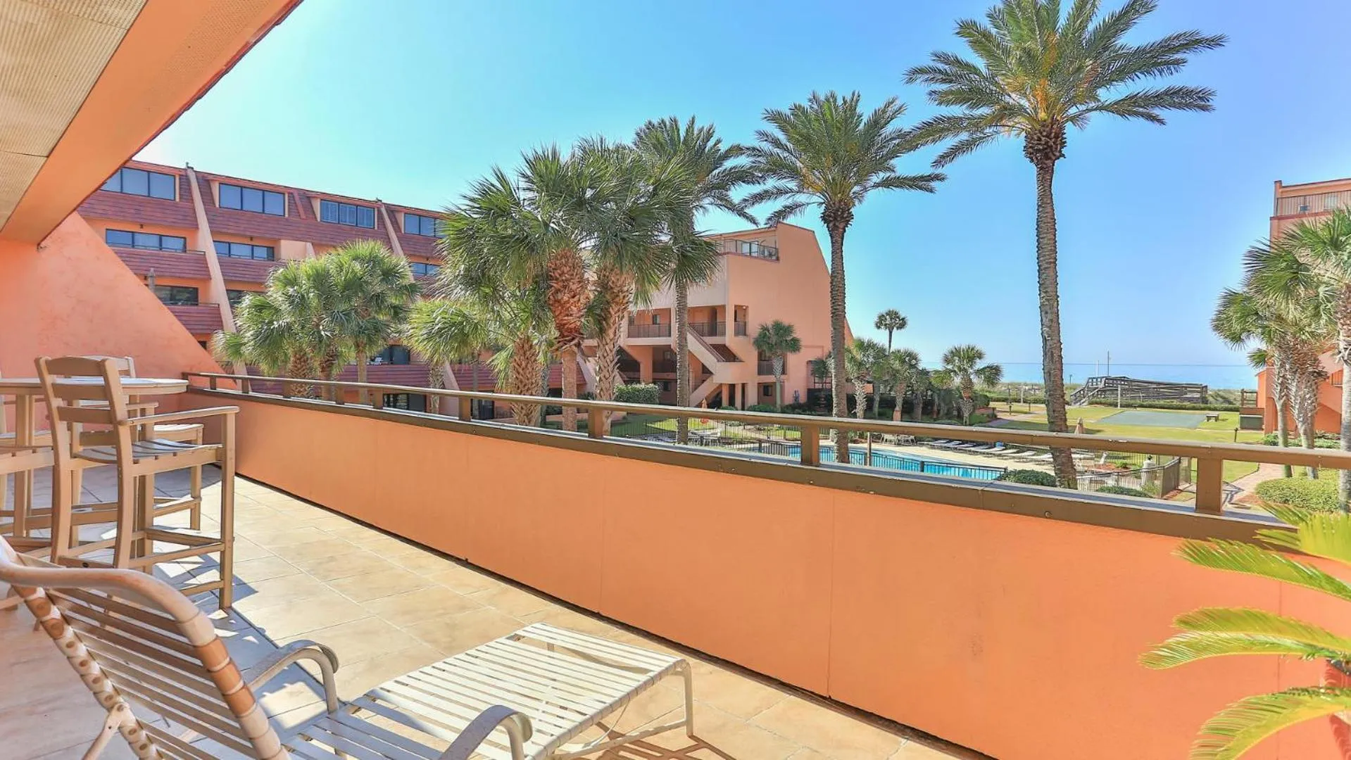 Aegean 210 - Updated 2 Bedroom 2 Bath at the Aegean