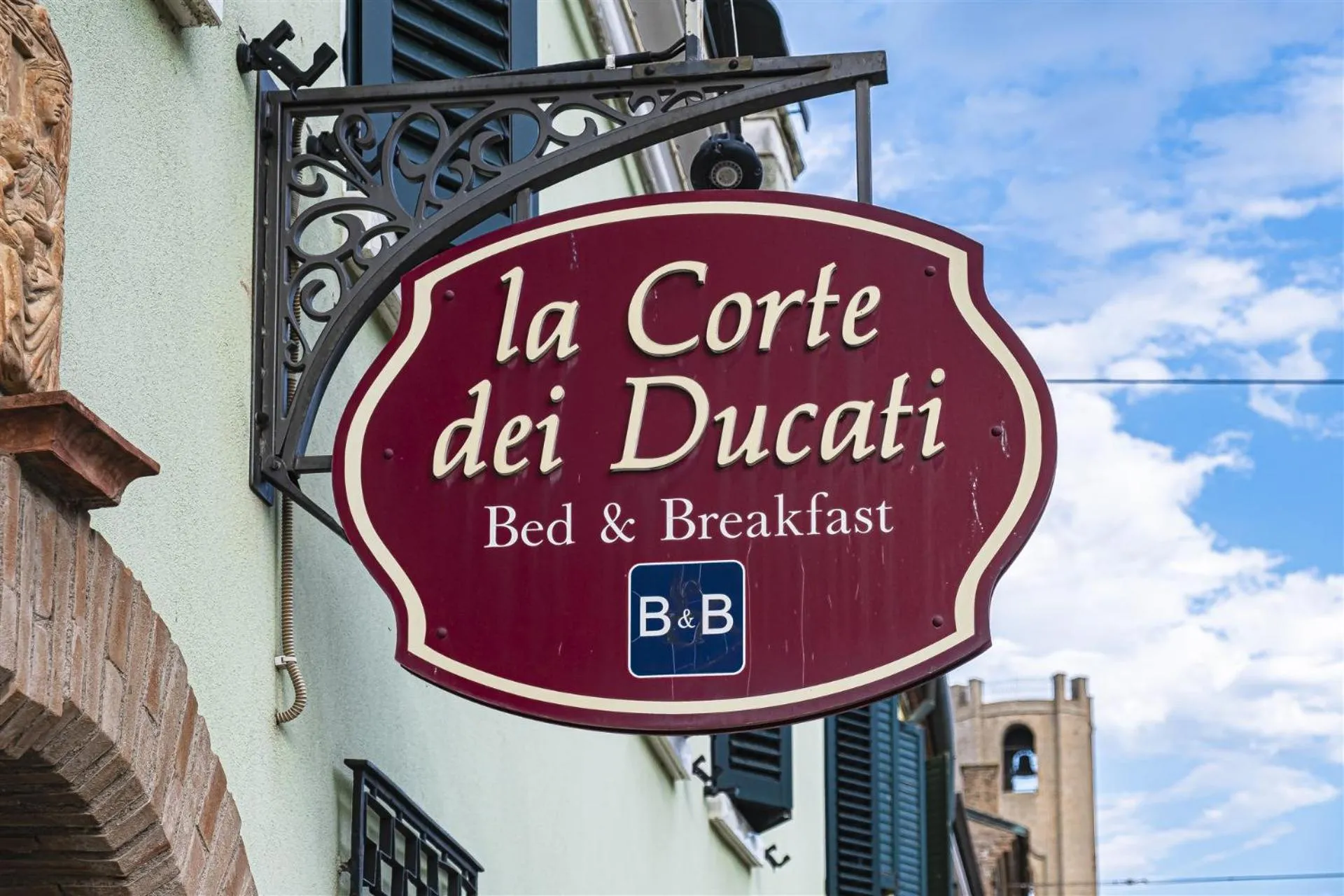 Logo/Certificate/Sign in B&B Corte dei Ducati