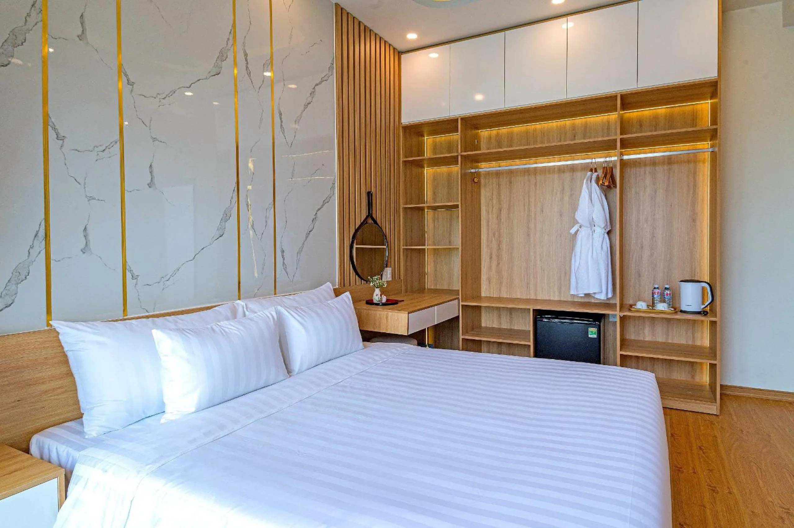 Photo of the whole room, Bed in Mint Hoi An Villa