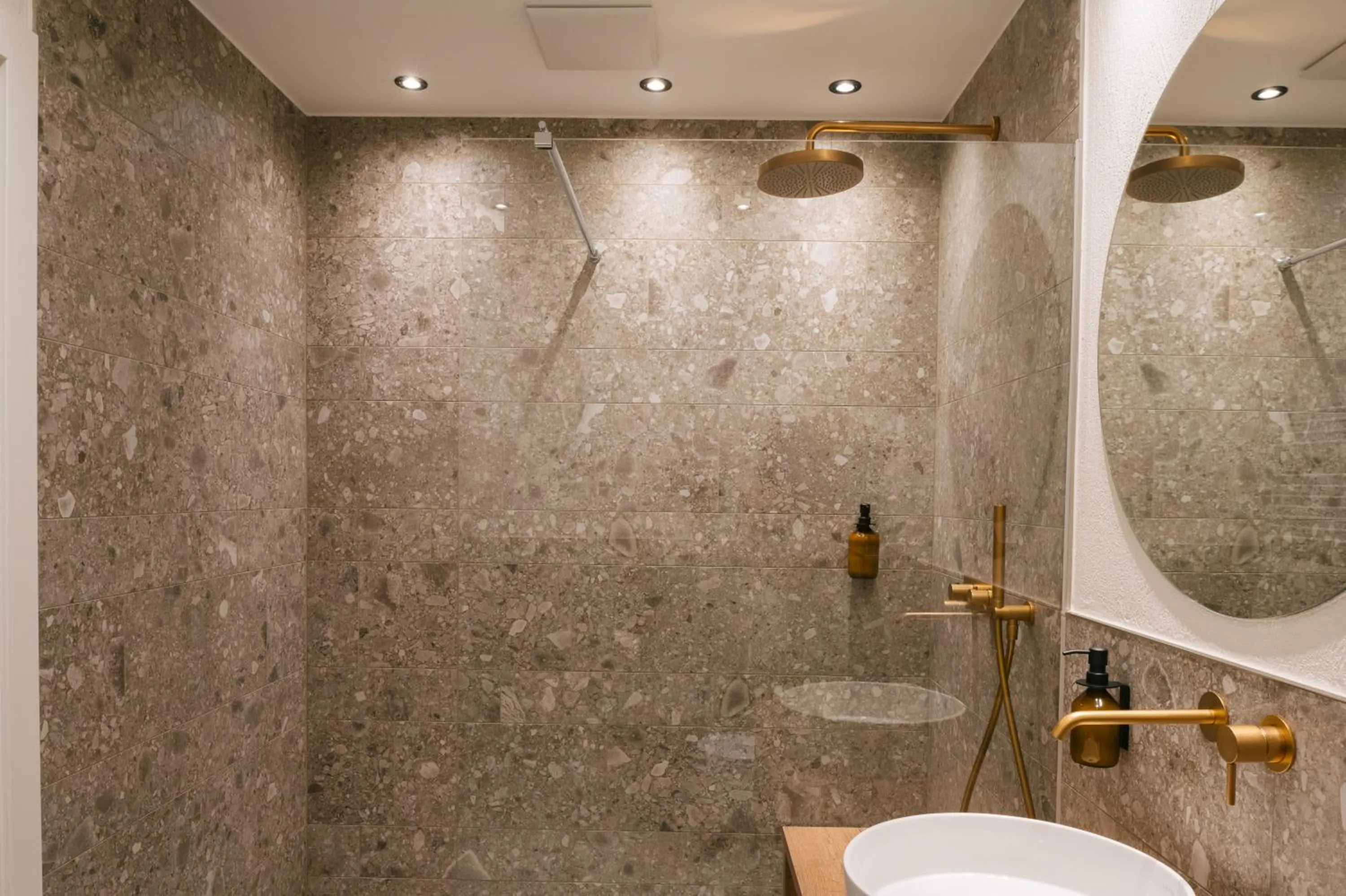 Bathroom in Boutique Apart Serfaus