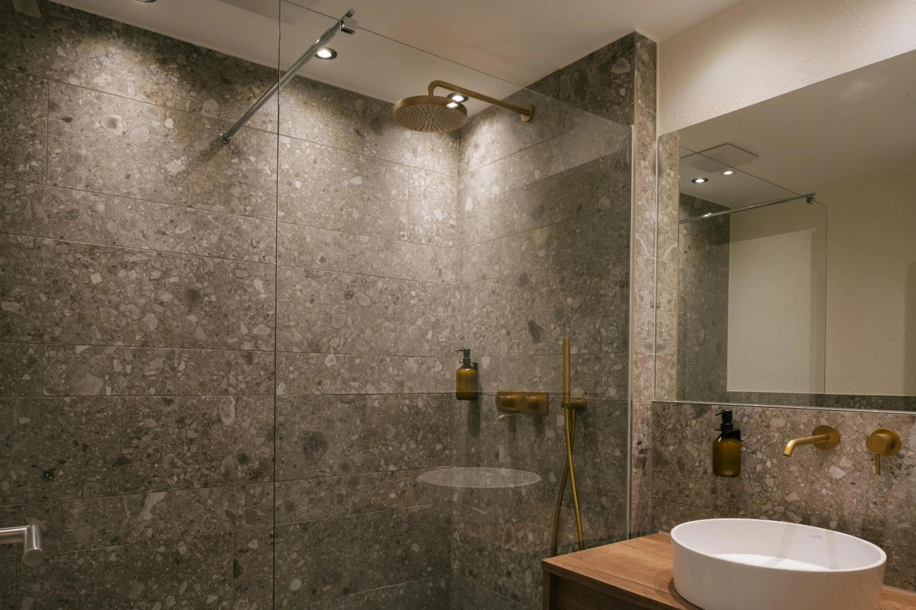 Bathroom in Boutique Apart Serfaus