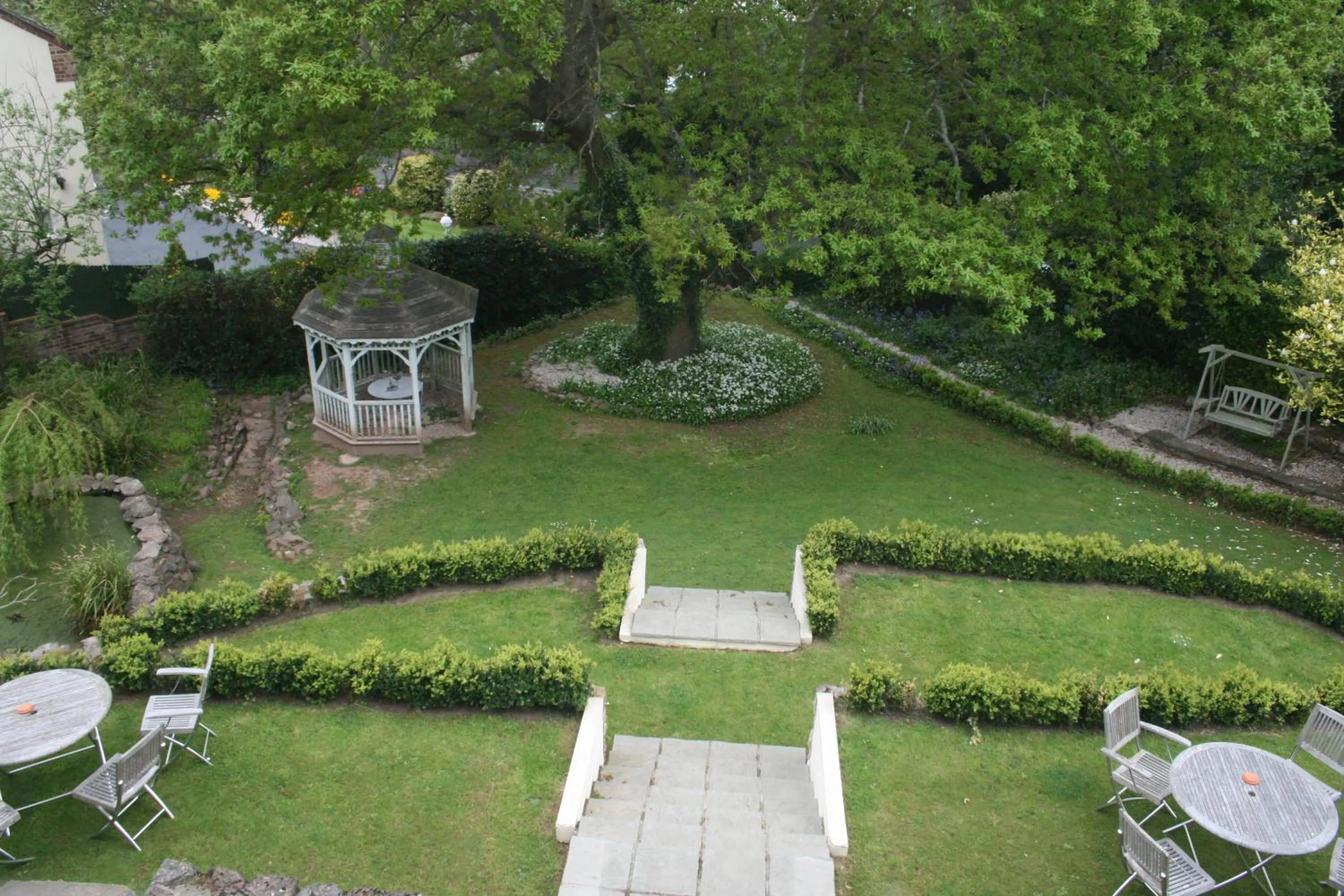 Garden in Haytor Hotel