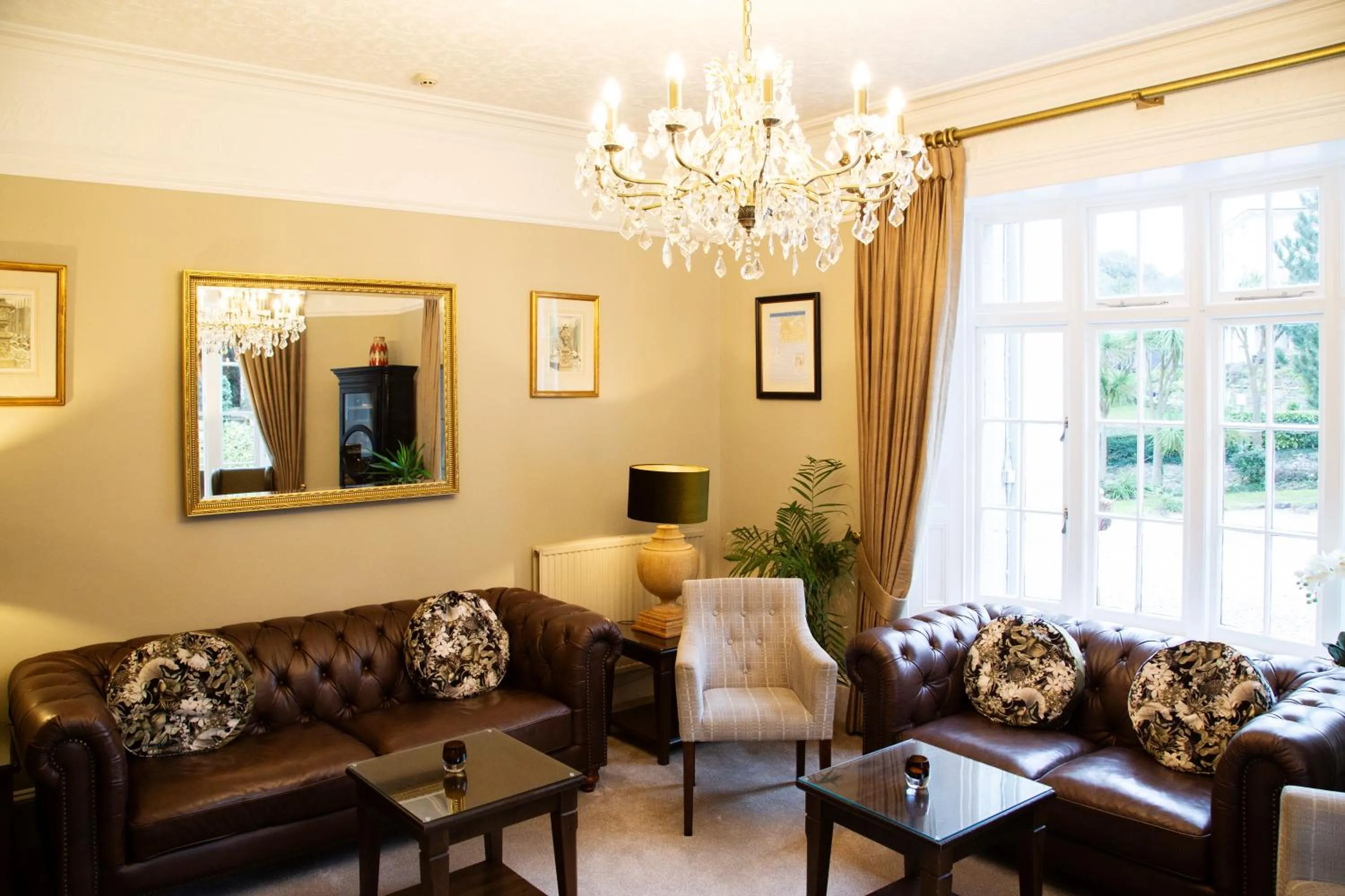 Lounge or bar in Haytor Hotel