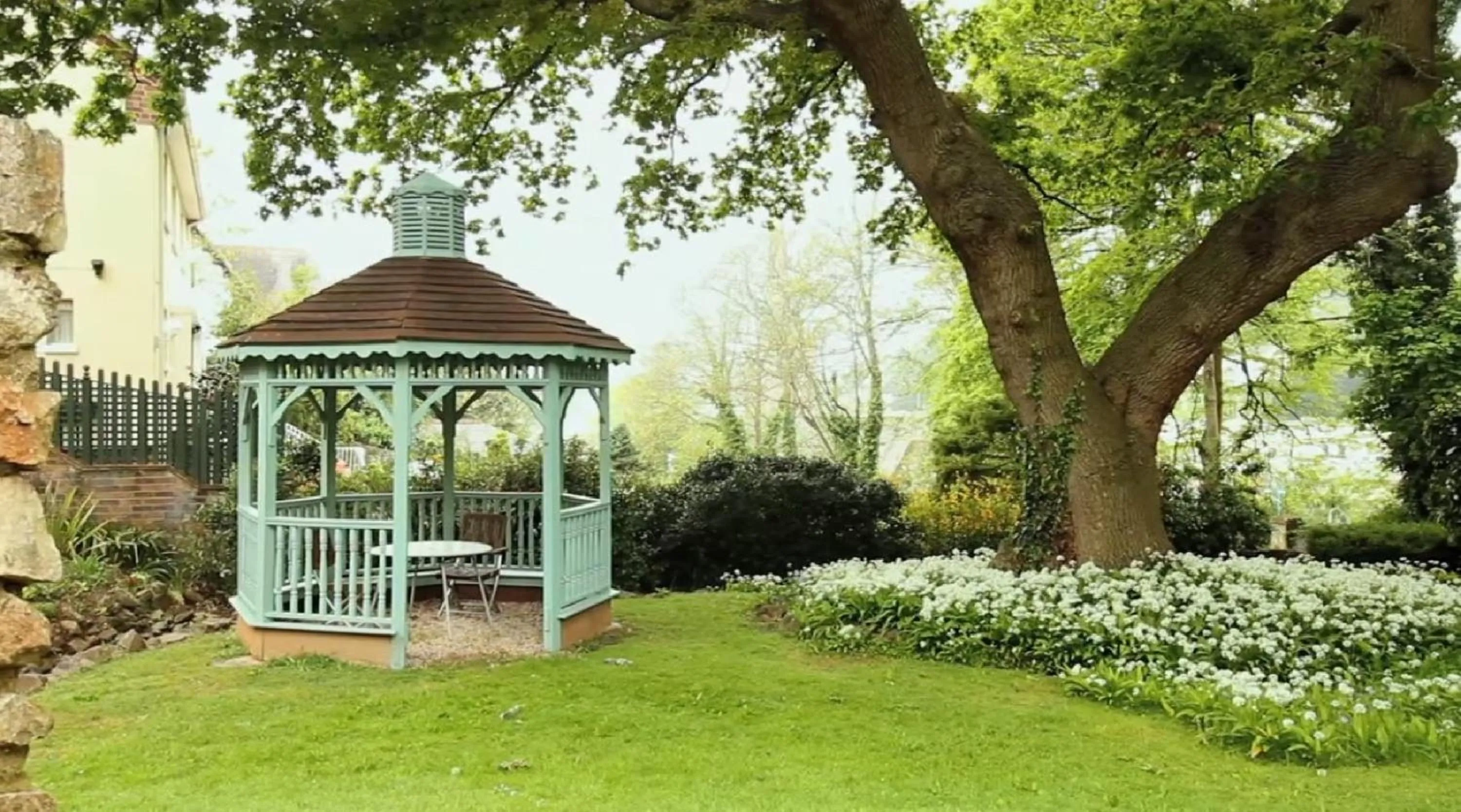 Garden in Haytor Hotel