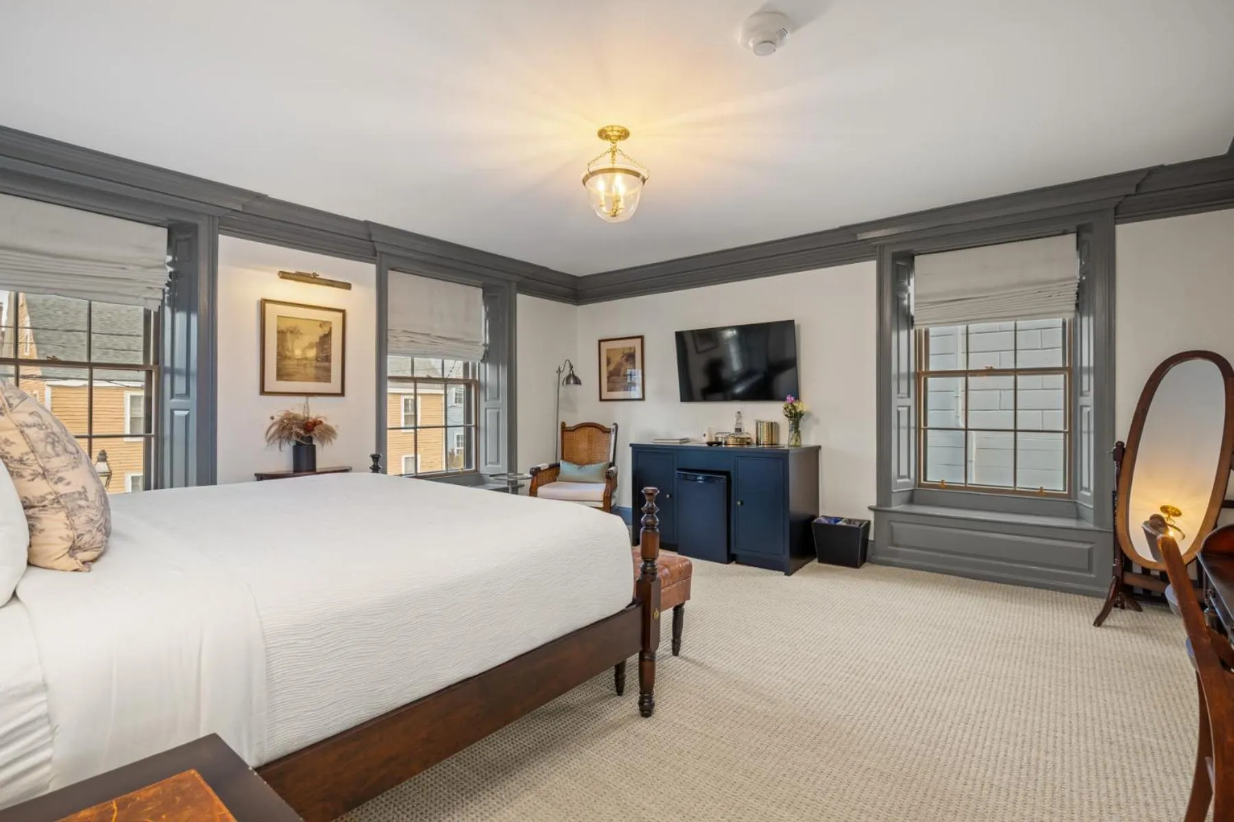 Bed in The Davenport Inn