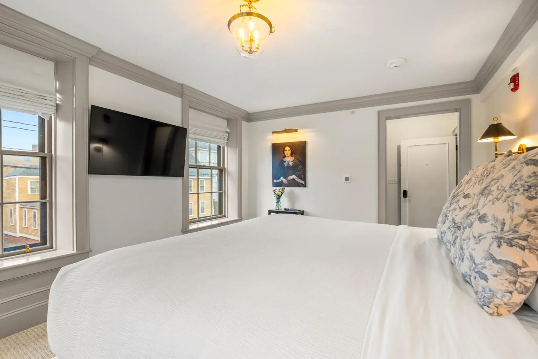 Bed in The Davenport Inn