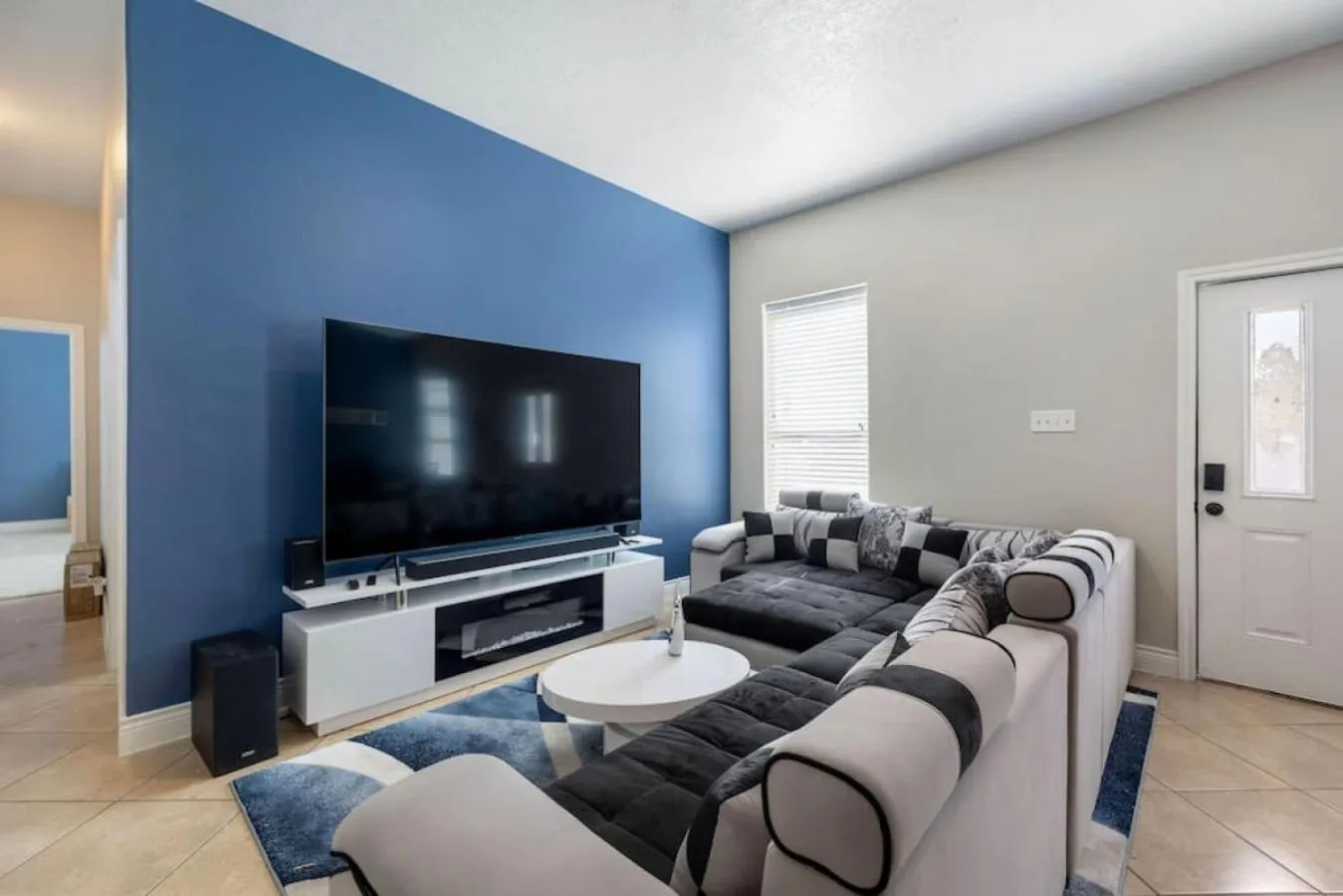 Living room in Modern 6 Bedroom with Tons of Games