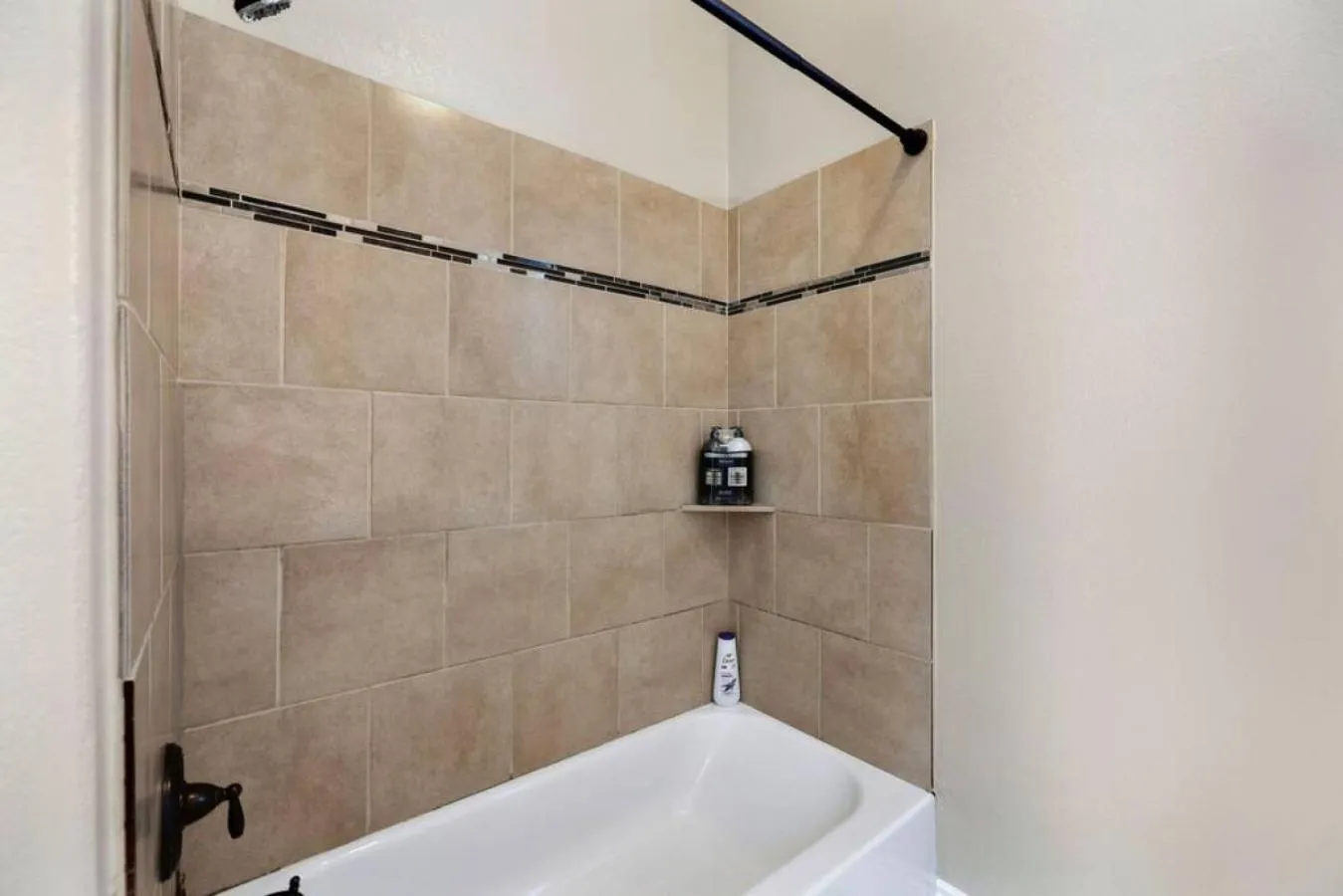 Bathroom in Modern 6 Bedroom with Tons of Games