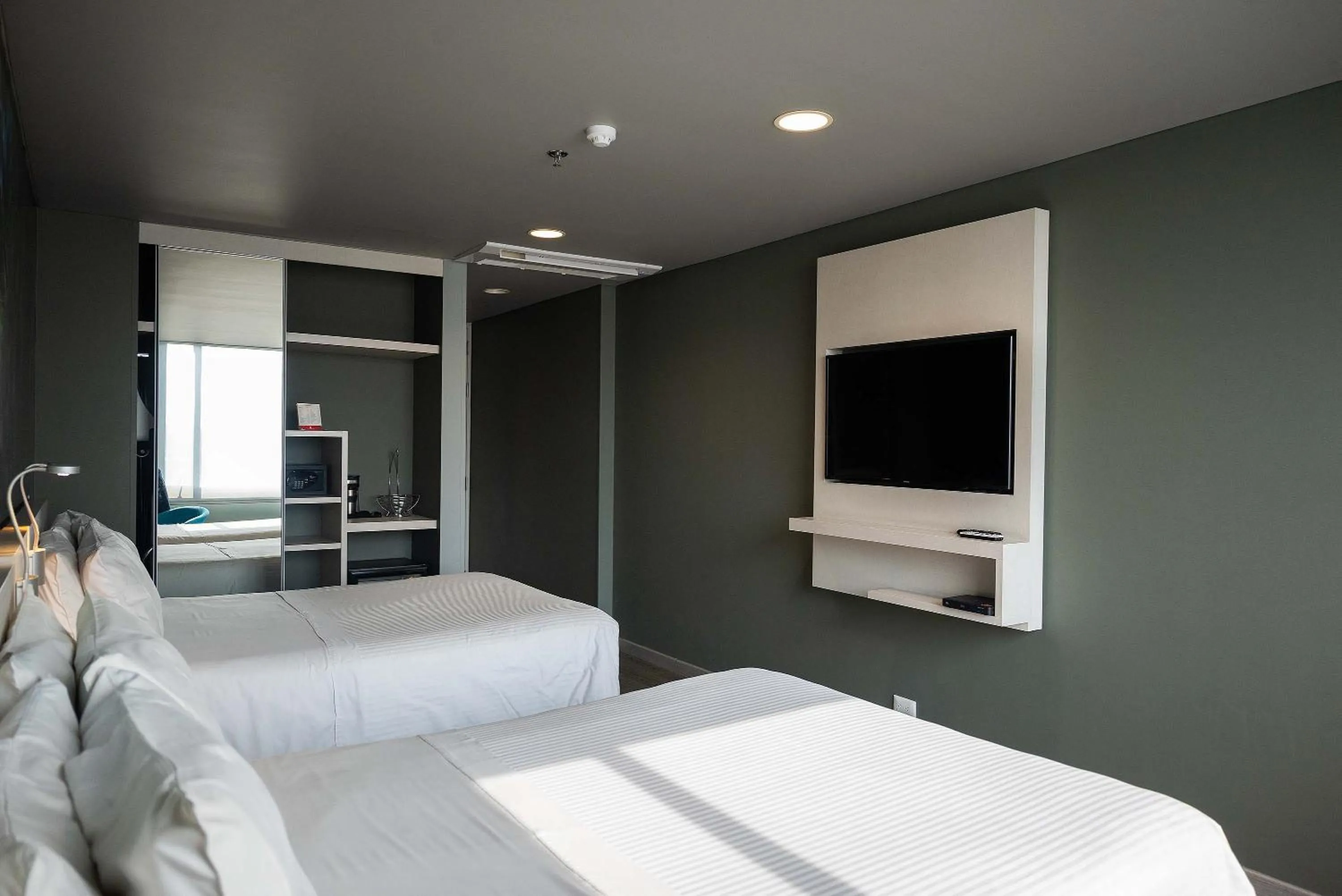TV and multimedia, Bed in Hotel Black Tower Premium