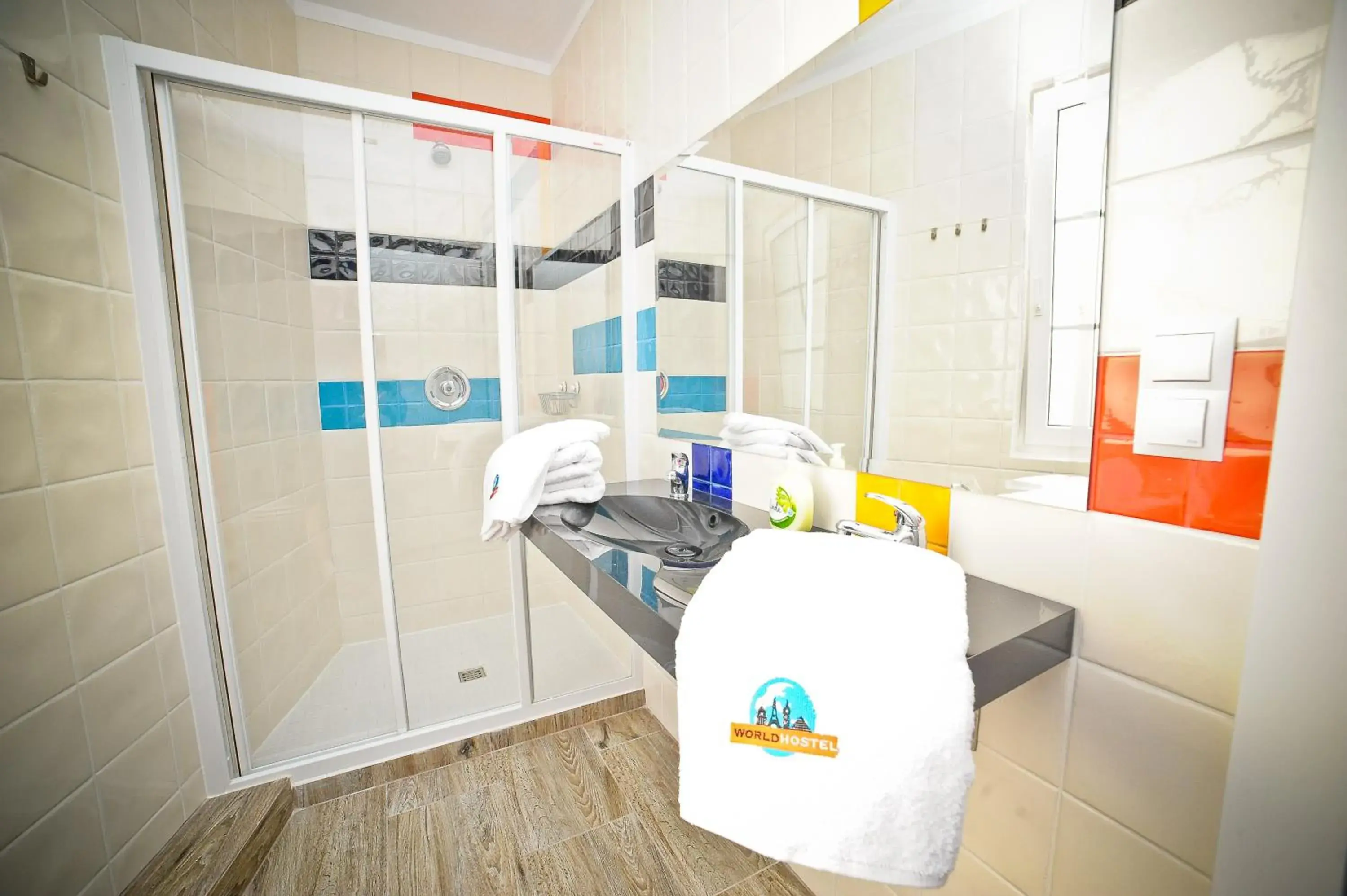 Bed in 6-Bed Female Dormitory Room in World Hostel - Old Town Bed in 6-Bed Female Dormitory Room in World Hostel - Old Town