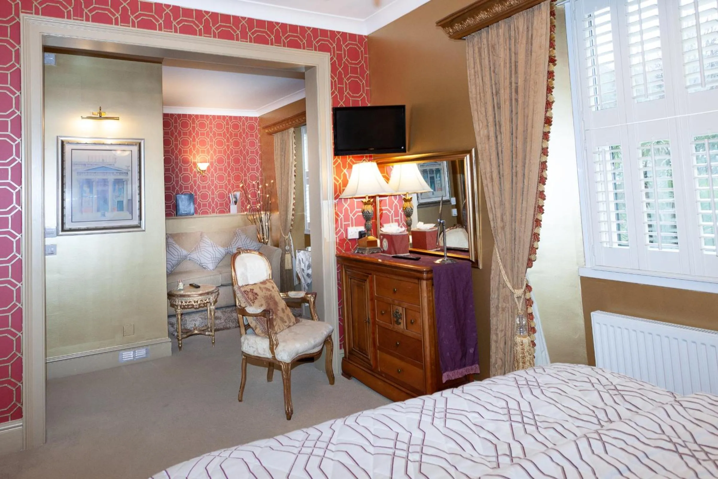 Bed in The Somerville