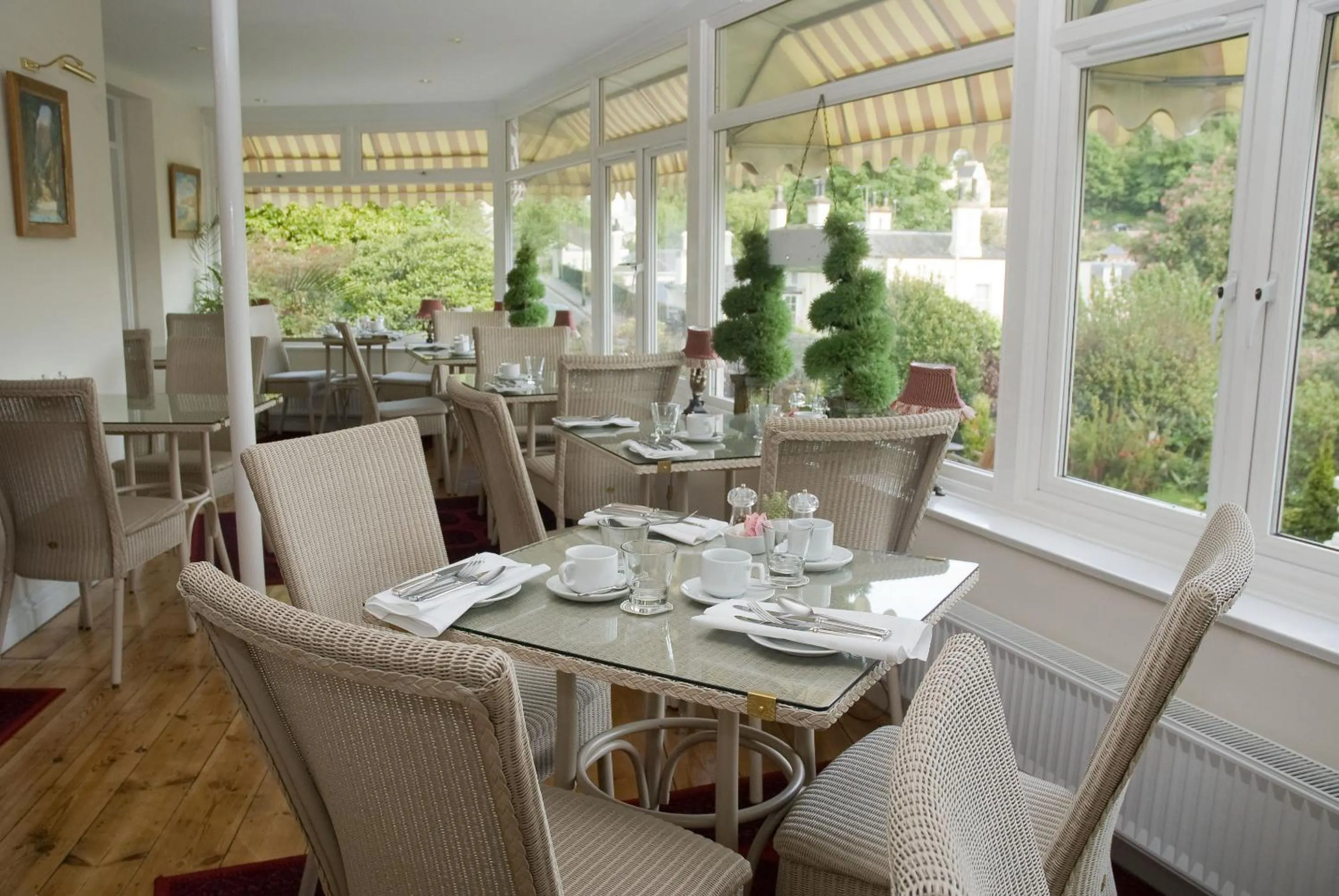 Restaurant/places to eat in The Somerville