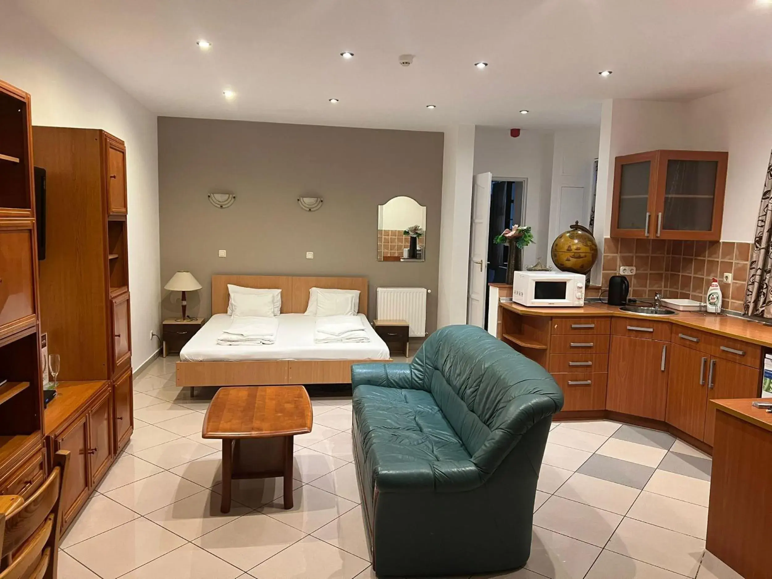 Kitchen or kitchenette, Bed in Esprit Hotel Kitchen or kitchenette, Bed in Esprit Hotel