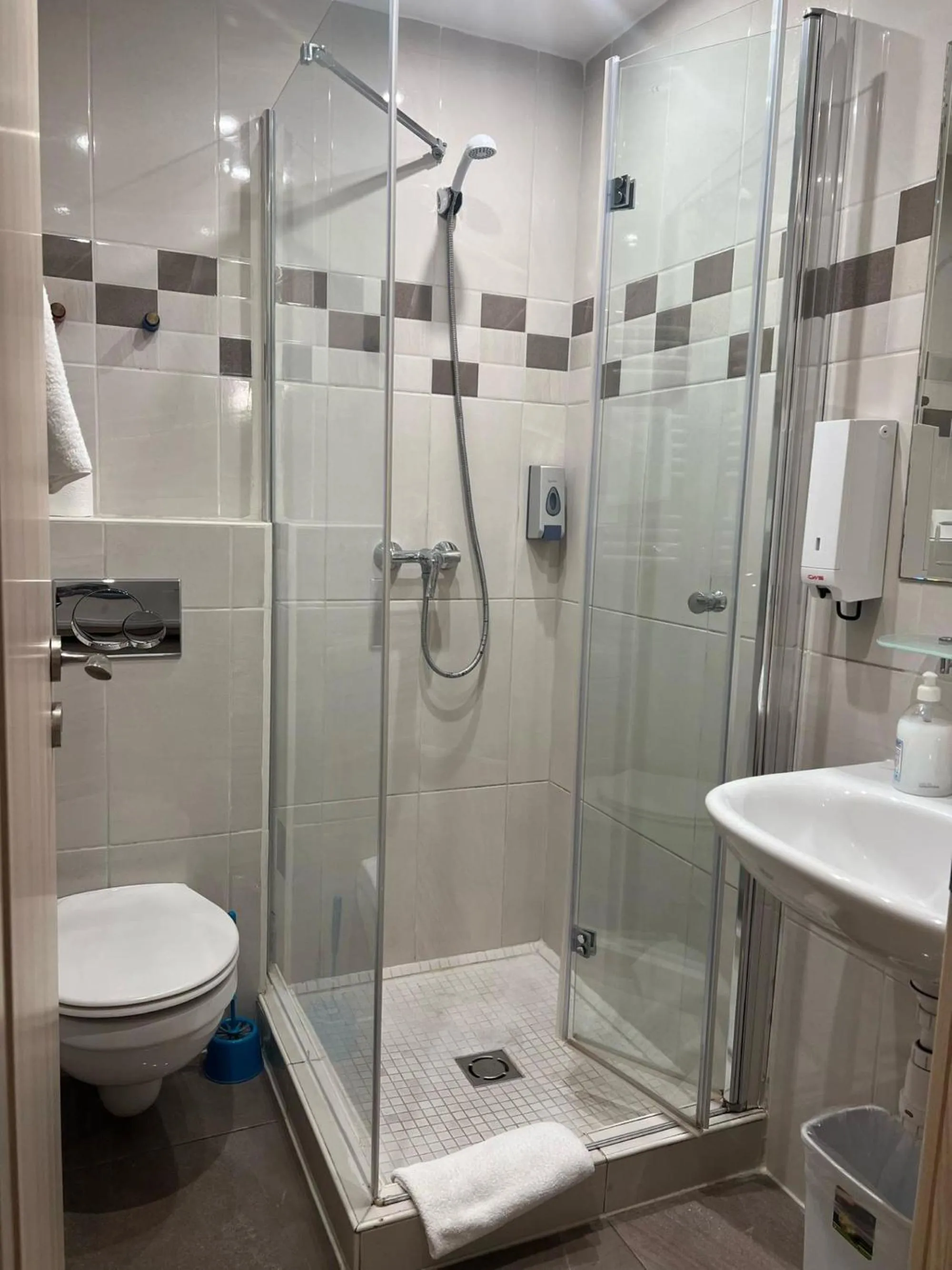 Bathroom in Esprit Hotel