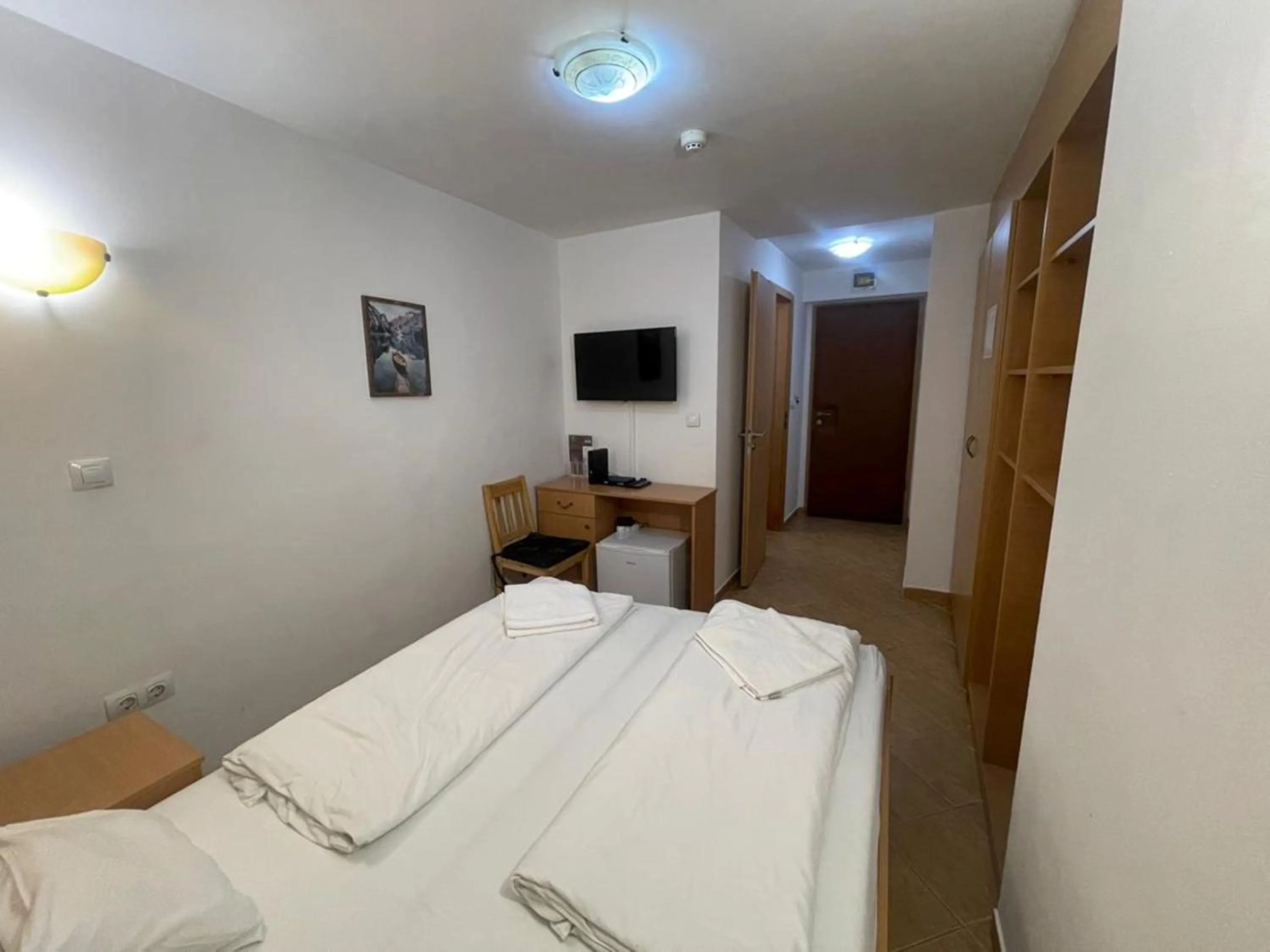 Photo of the whole room, Bed in Esprit Hotel