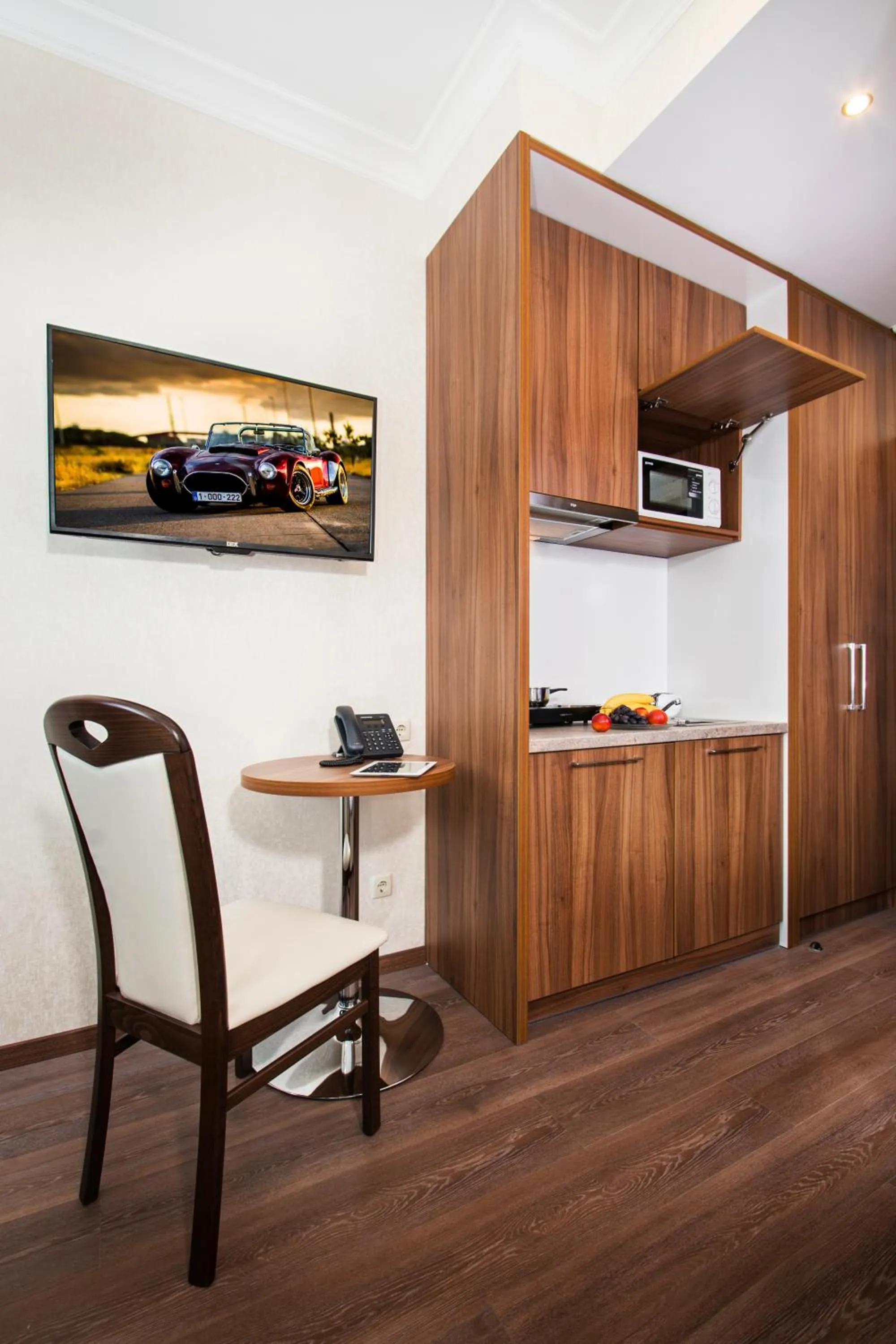 Kitchen or kitchenette in BonApart Hotel by UHM