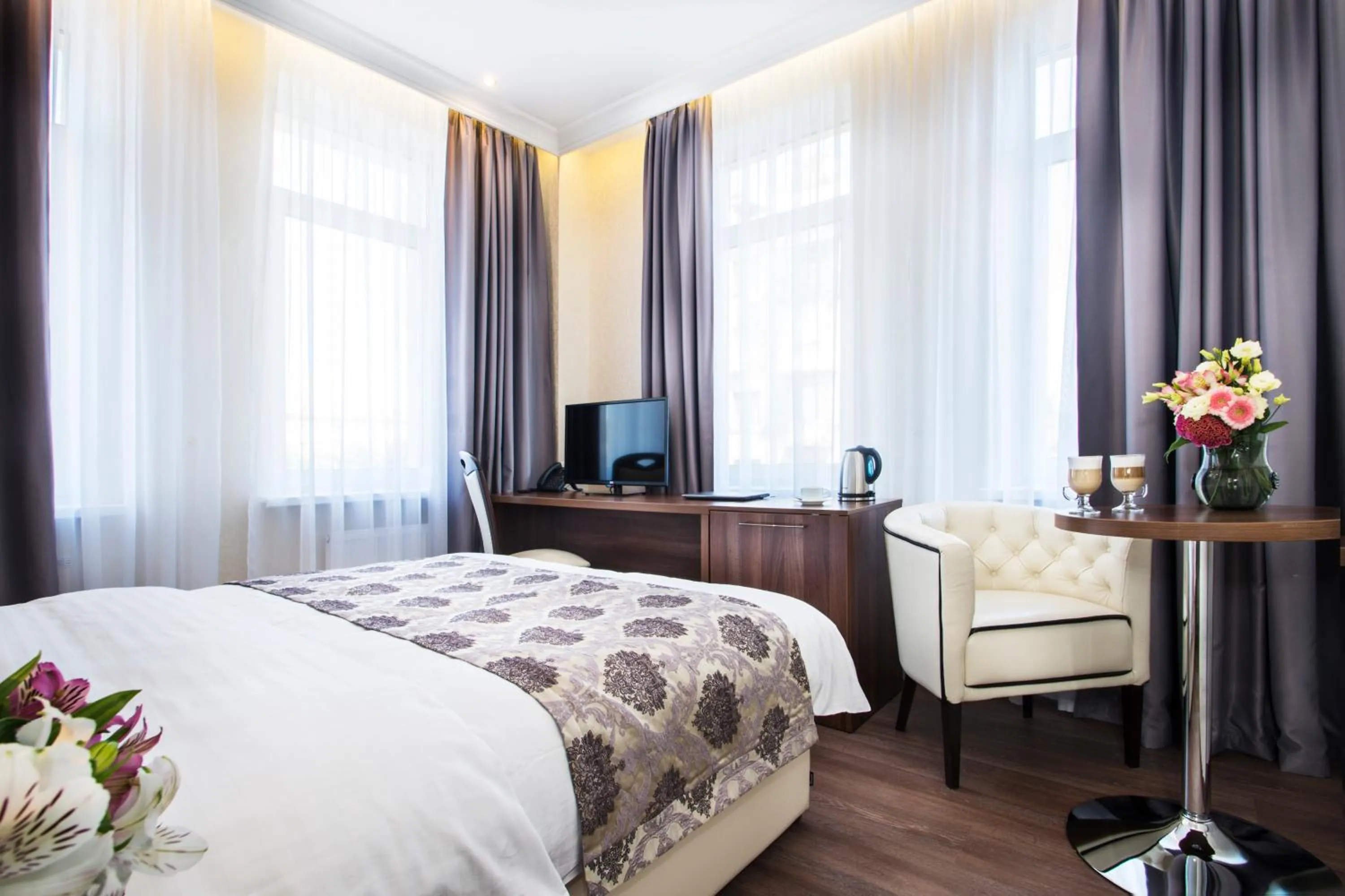 Bed in BonApart Hotel by UHM