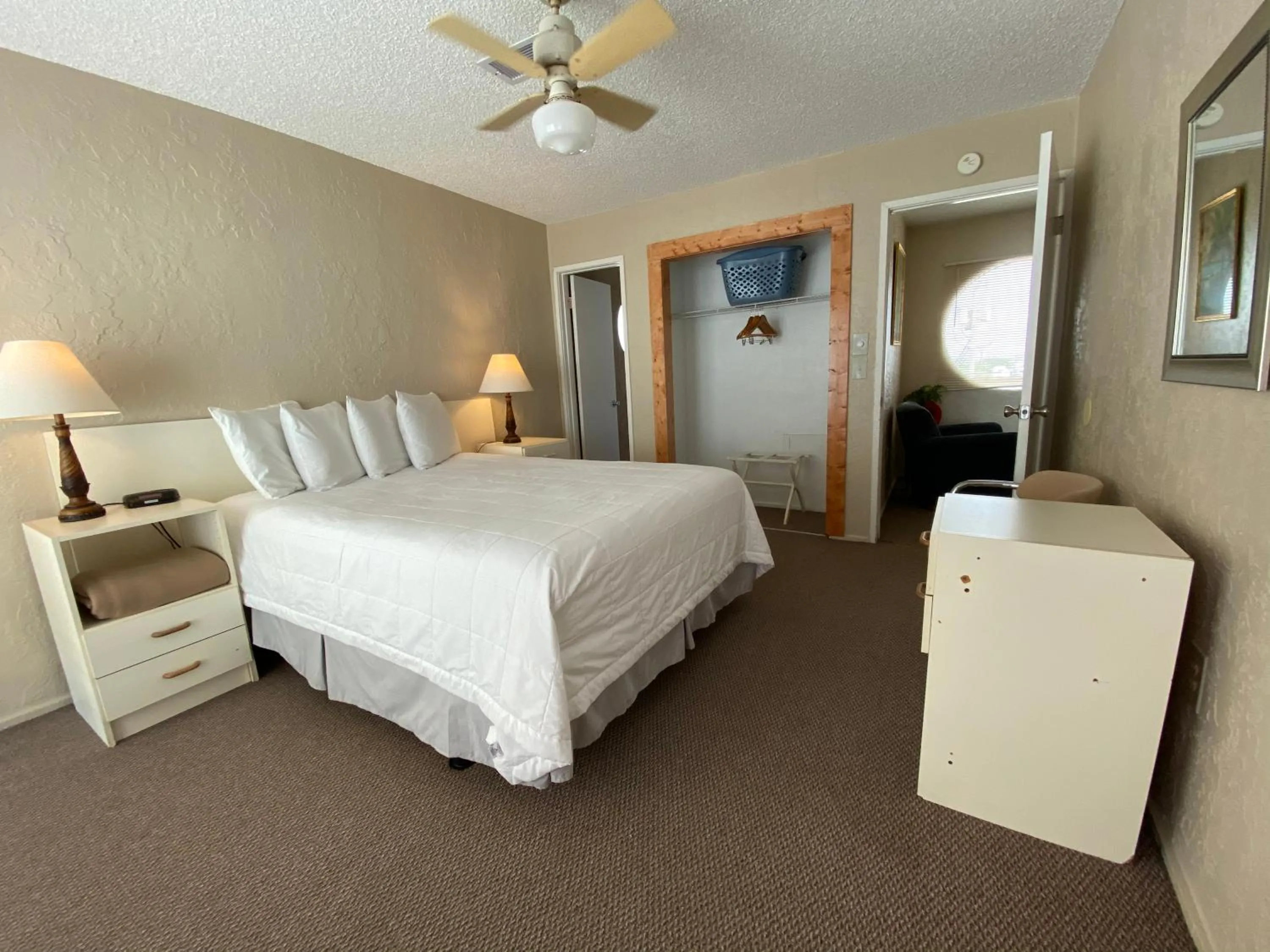 Bed in Four Seasons on the Gulf