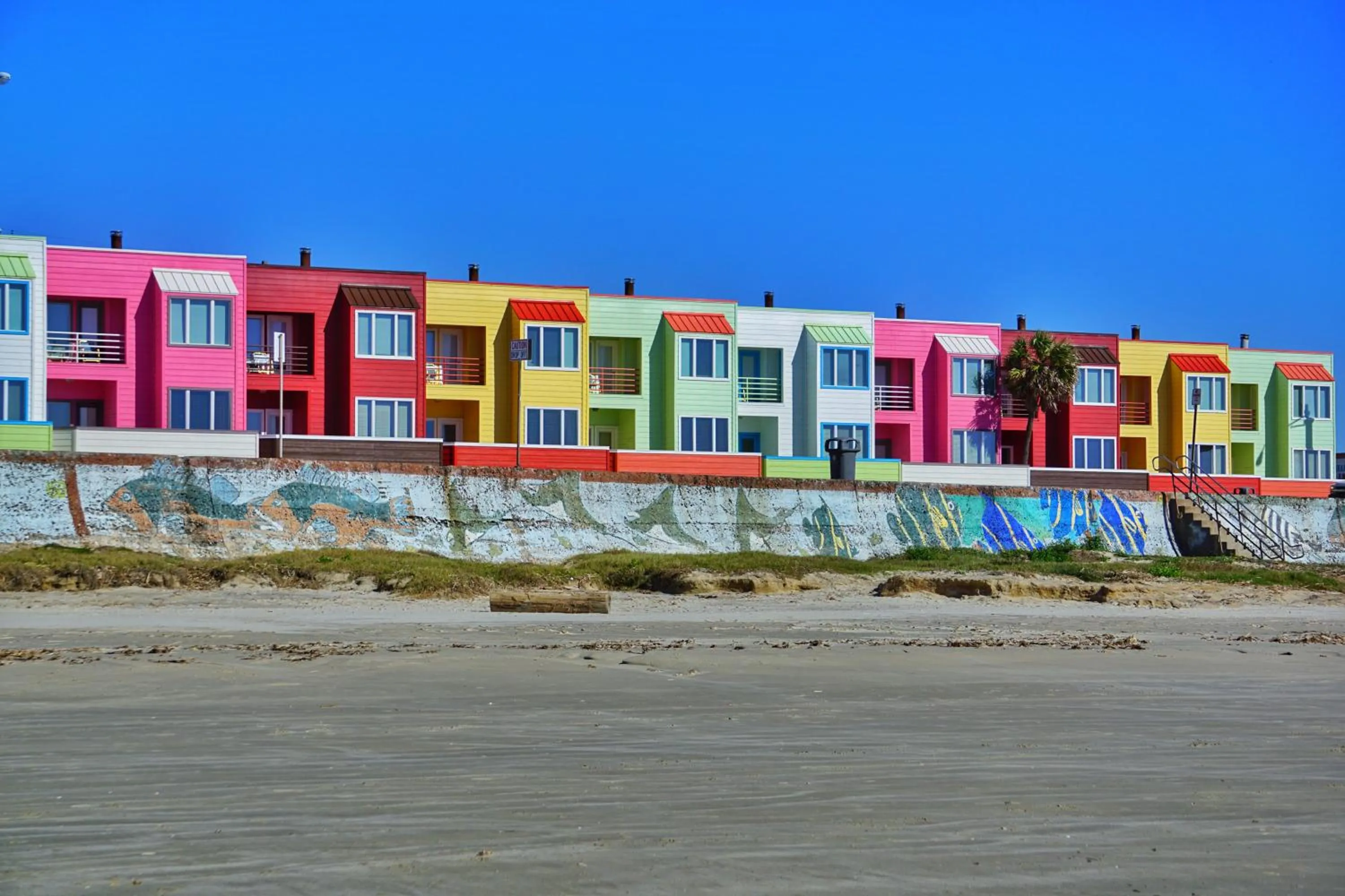 Neighbourhood in Four Seasons on the Gulf