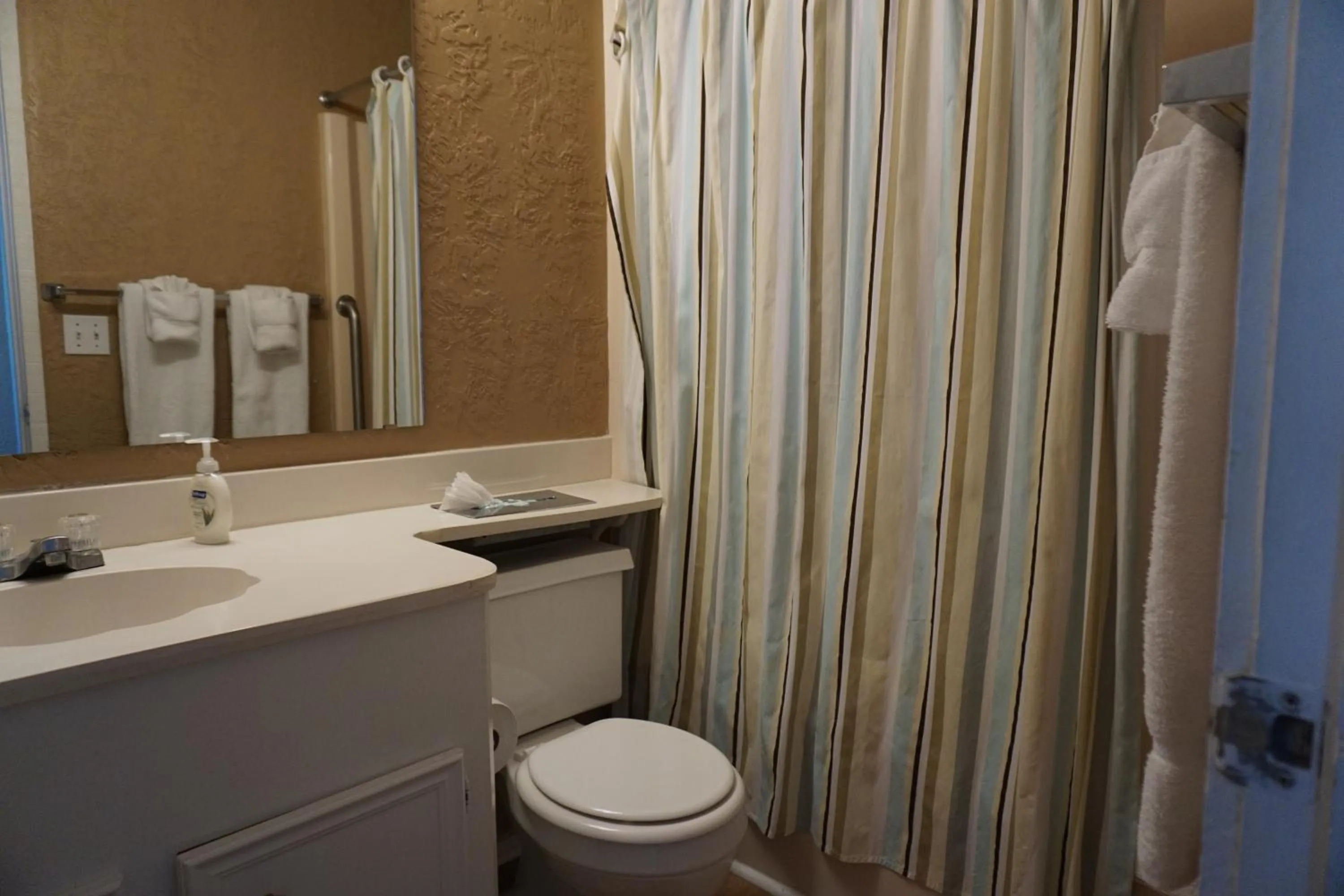 Bathroom in Four Seasons on the Gulf
