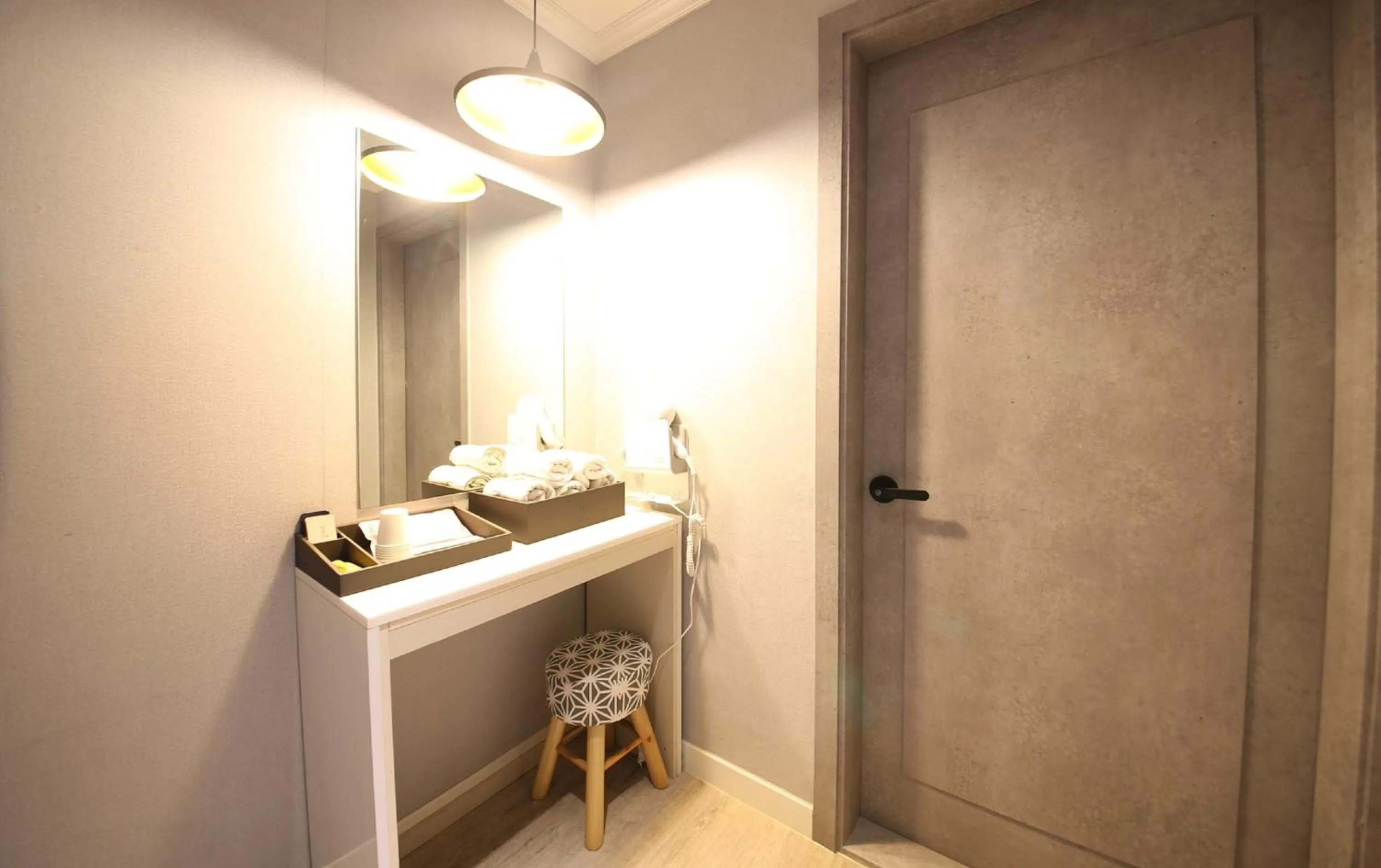 Decorative detail in Heimish Hotel