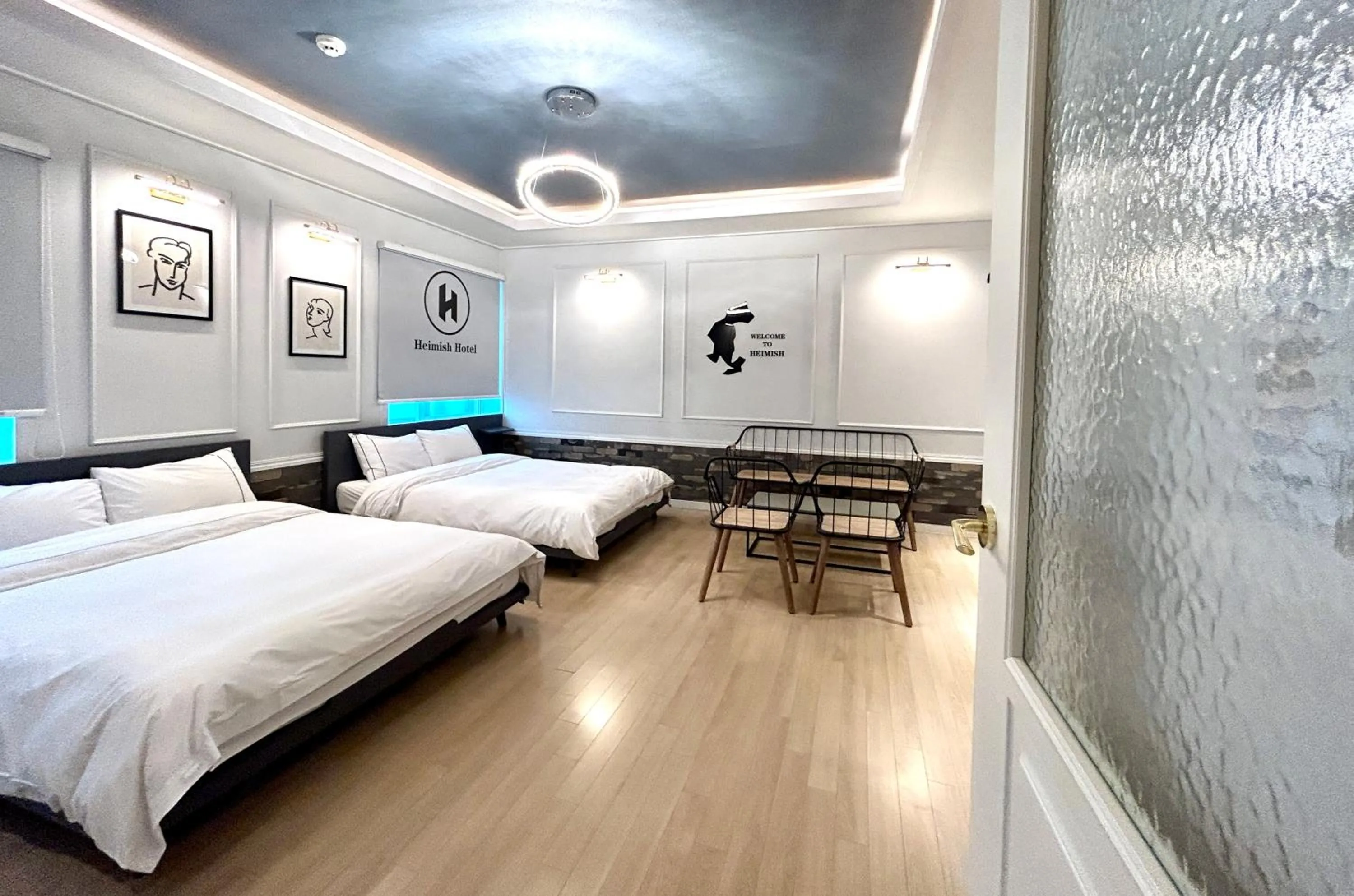 Bed in Heimish Hotel