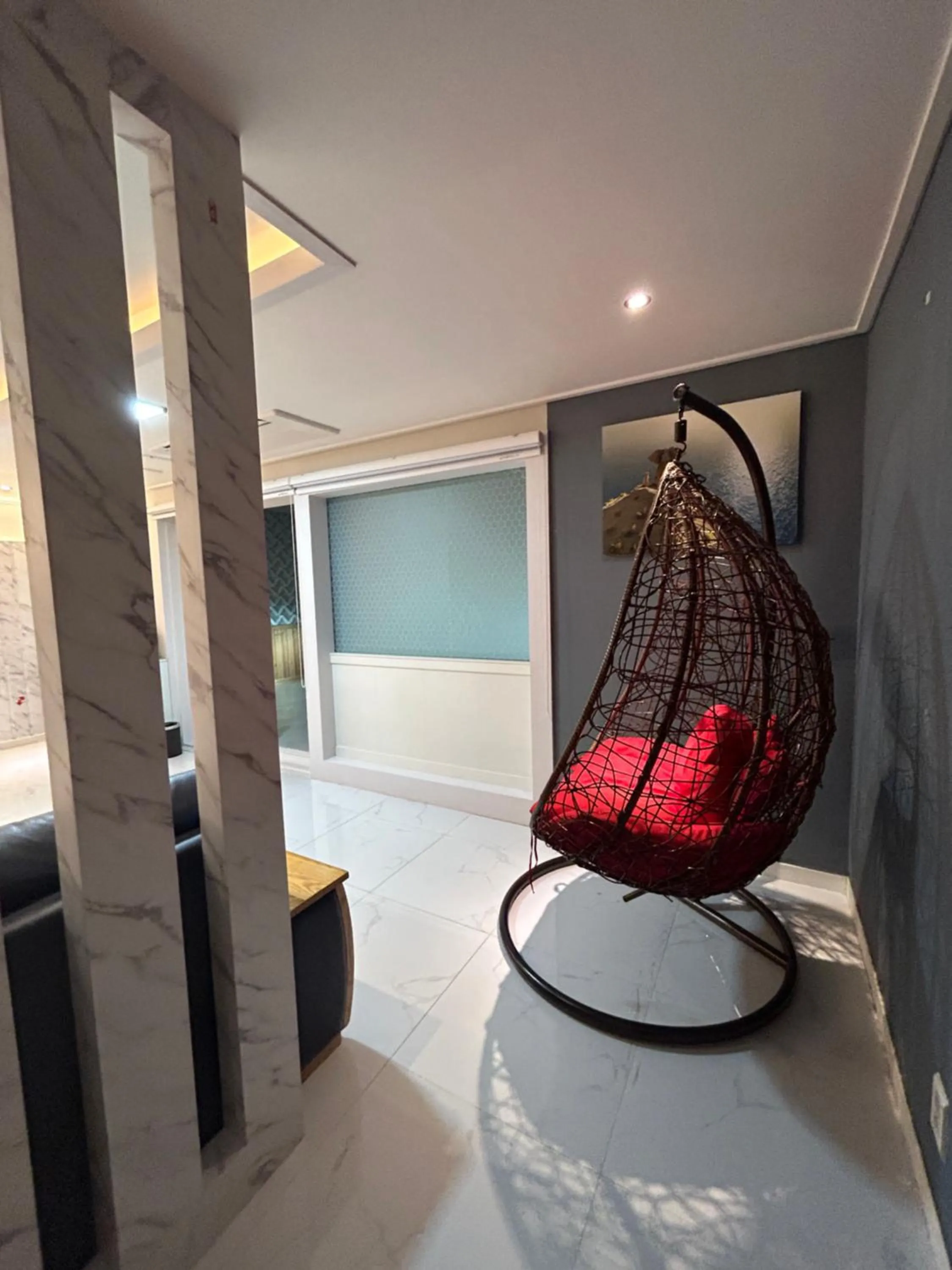 Living room in Heimish Hotel