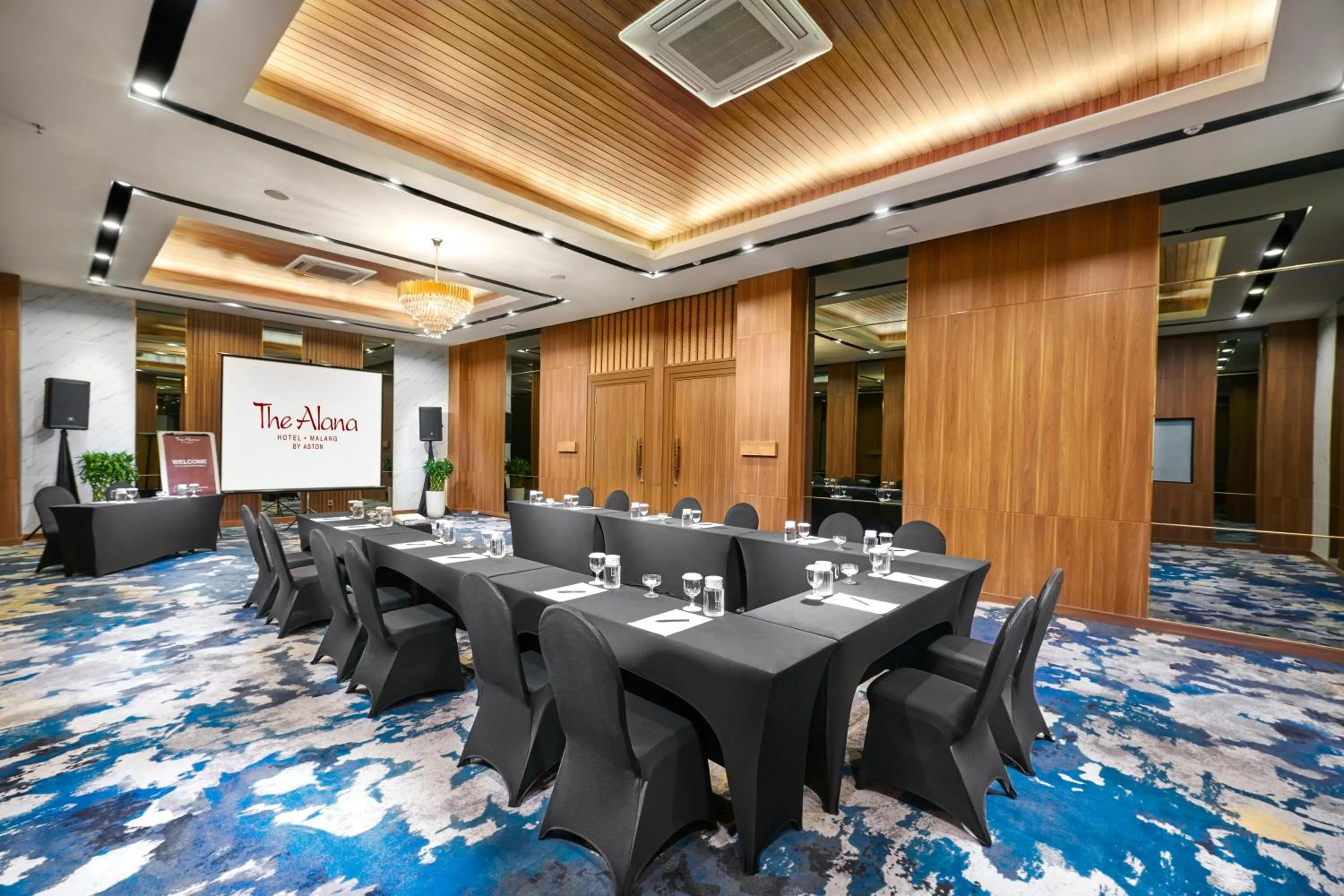 Meeting/conference room in The Alana Hotel Malang