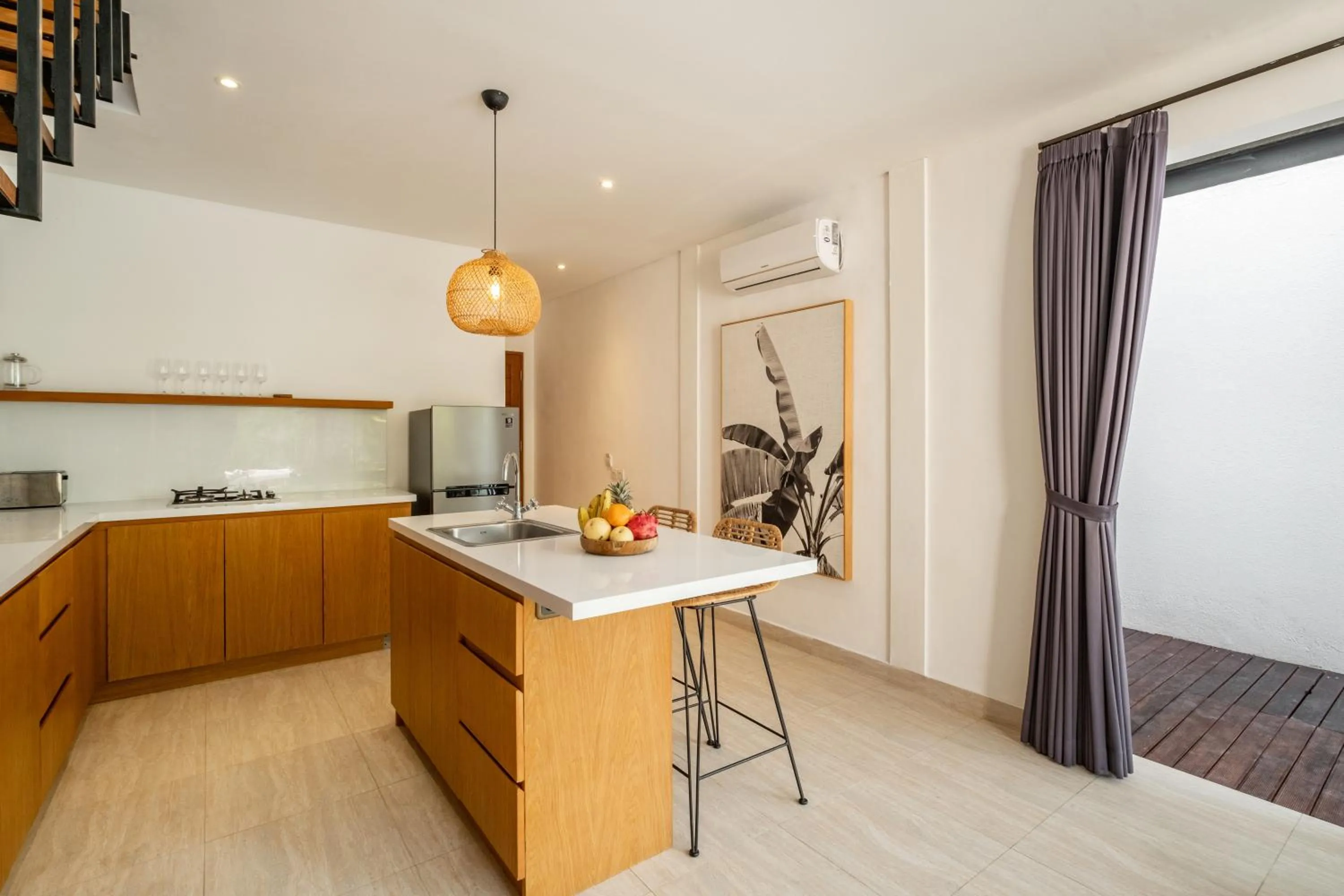 Kitchen or kitchenette in Villa Isola Gallinara