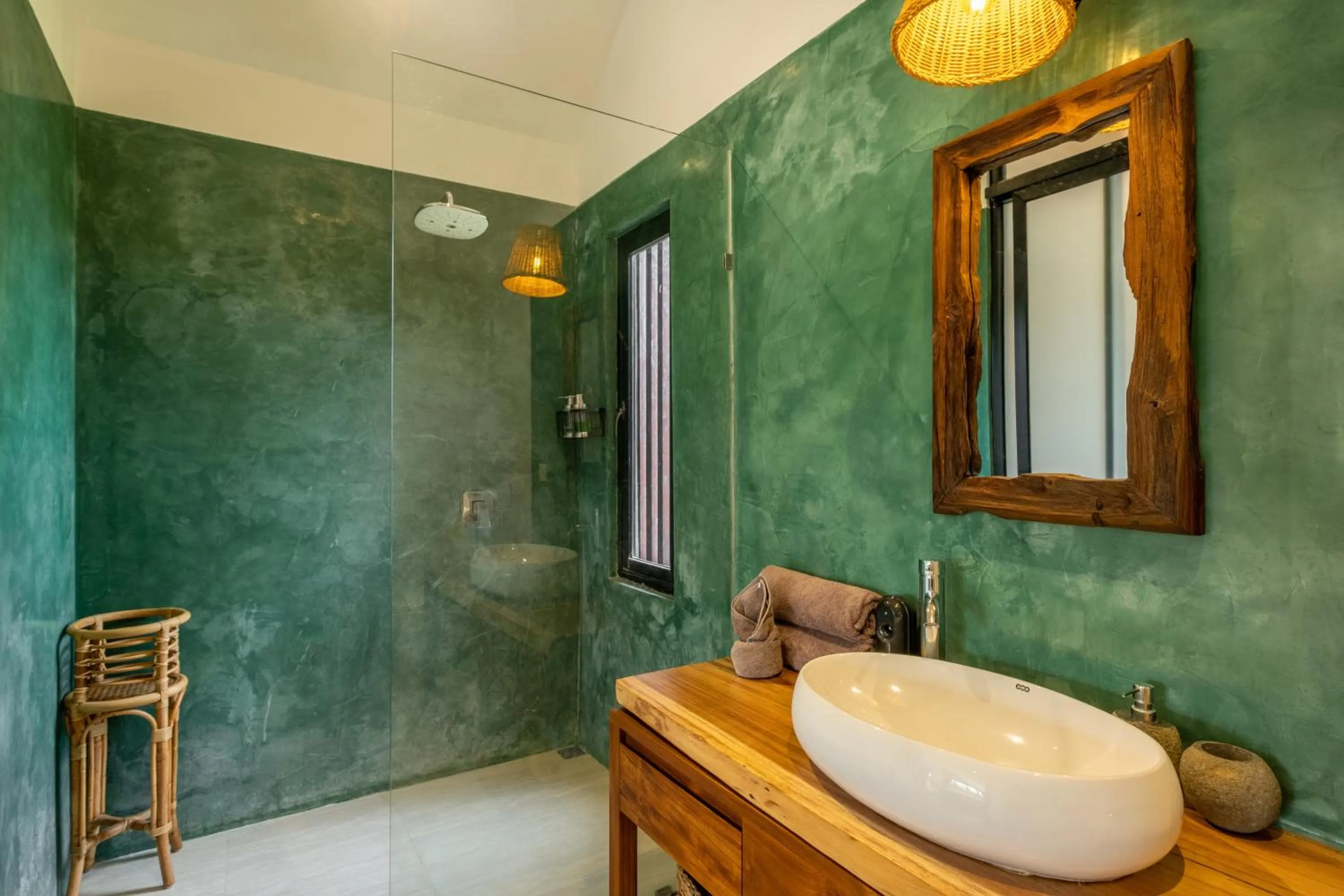 Shower in Villa Isola Gallinara