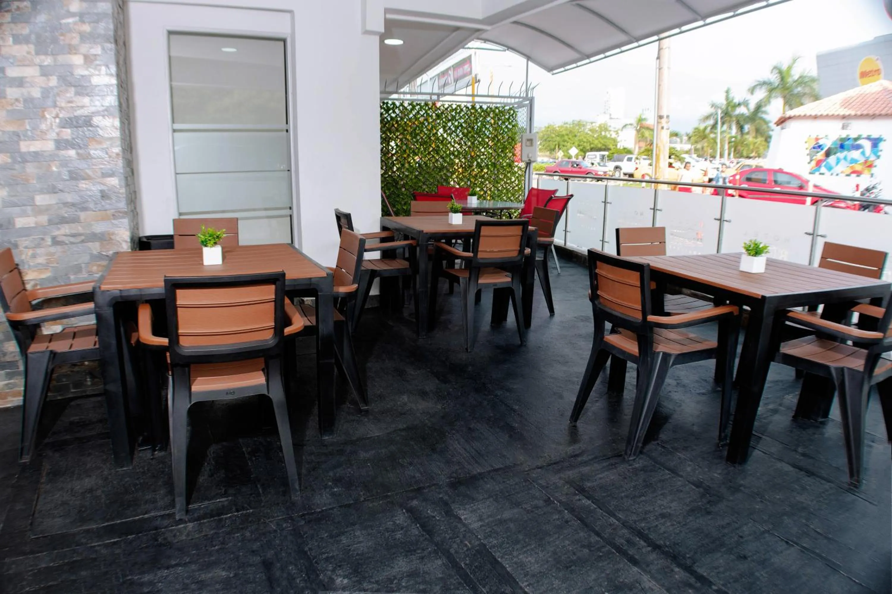 Restaurant/places to eat in Hotel B`Quin Plaza Cúcuta