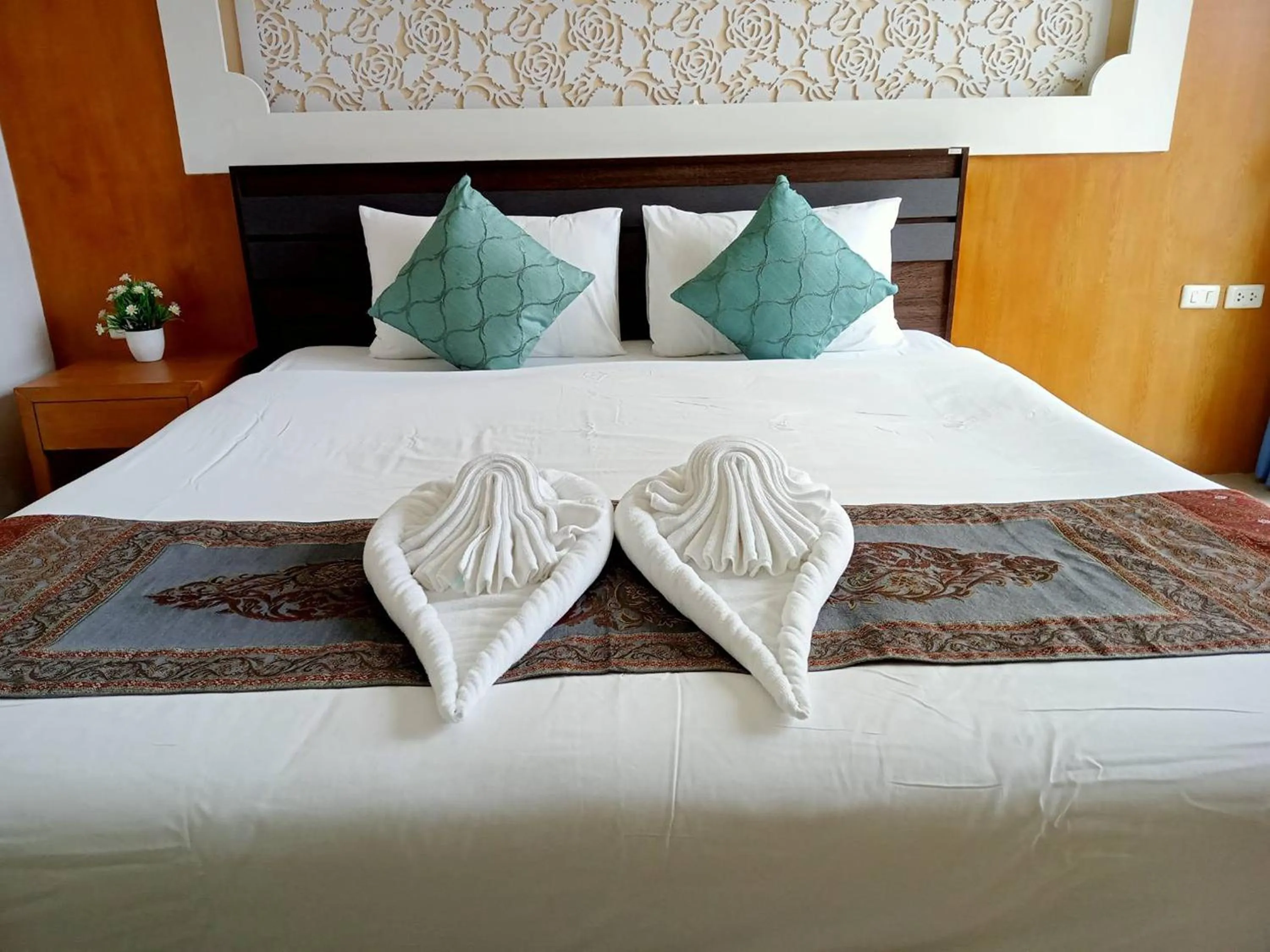 Bedroom, Bed in T & C Hotel Patong Beach