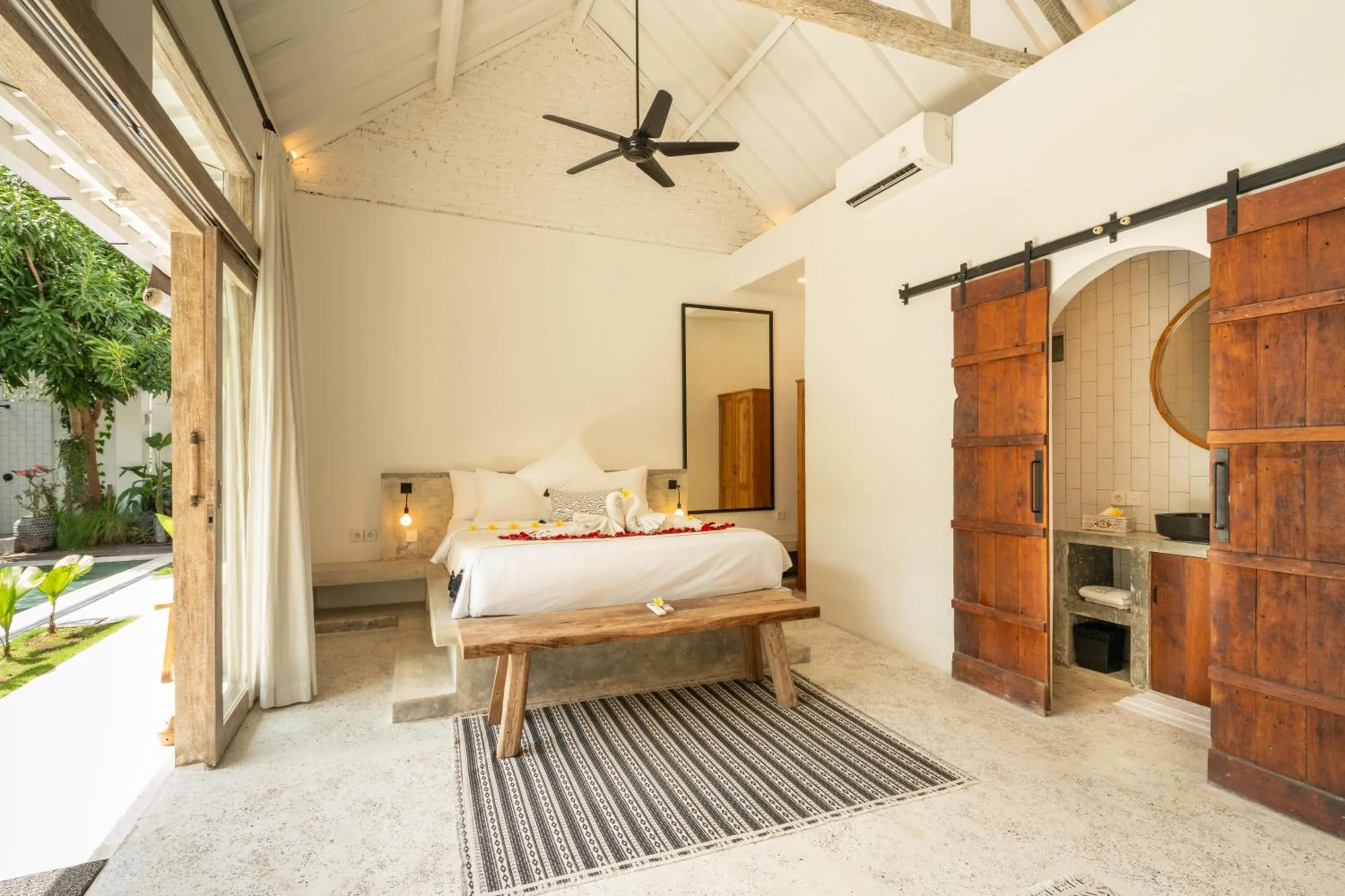 Bedroom in Villa Siva by Exotiq