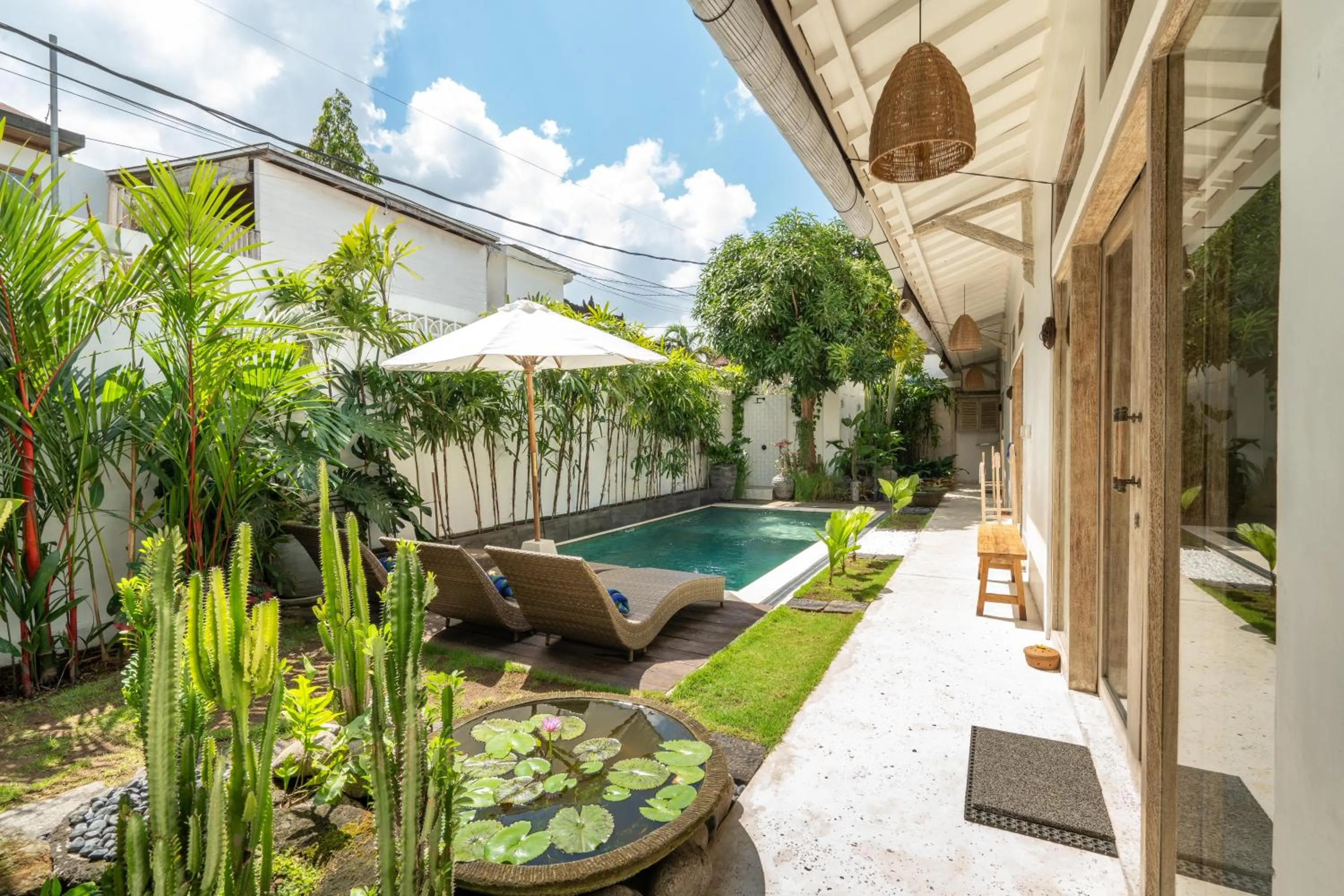 Day in Villa Siva by Exotiq