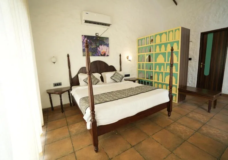 Bedroom, Bed in Waterstone resort