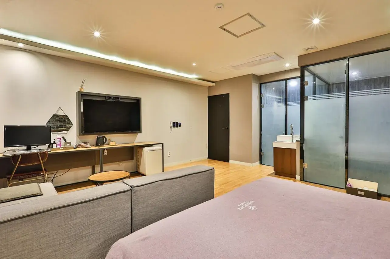 Bed in Brown Dot Hotel Jeonggwan Bed in Brown Dot Hotel Jeonggwan