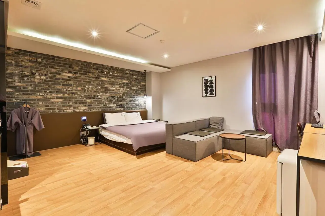 Bed in Brown Dot Hotel Jeonggwan Bed in Brown Dot Hotel Jeonggwan