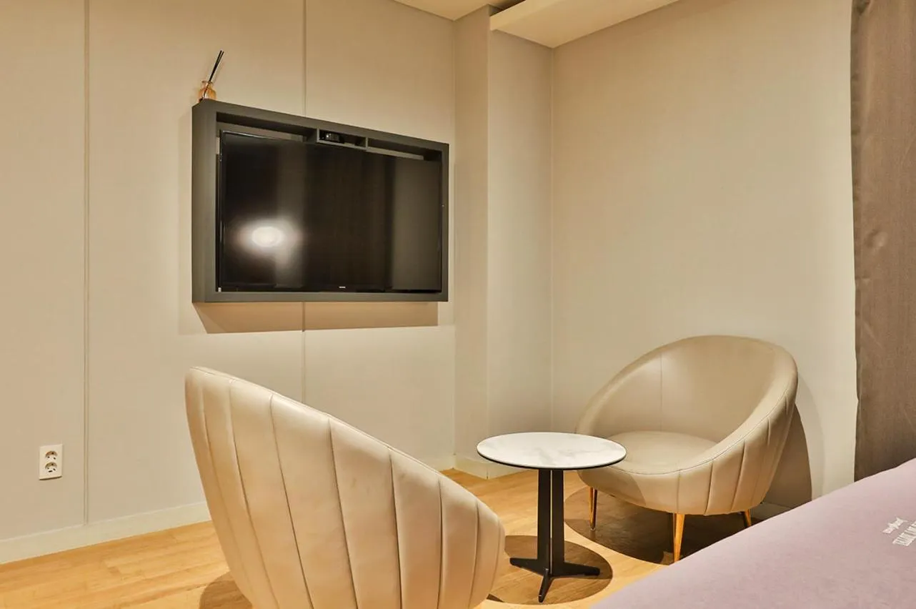 Bed in Brown Dot Hotel Jeonggwan