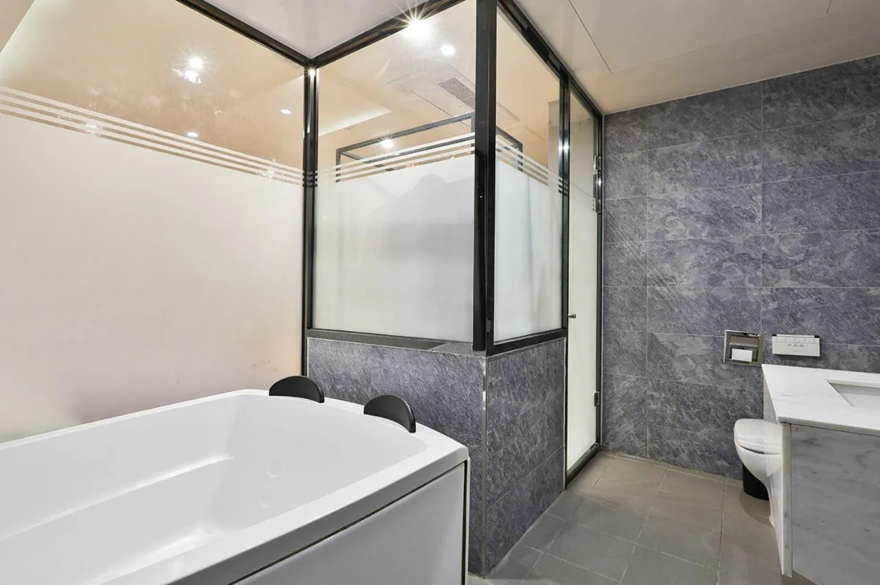 Brown Dot Hotel Jeonggwan