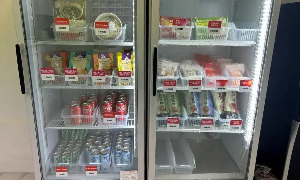 Property building in Anyang ILLOWA Hotel Property building in Anyang ILLOWA Hotel