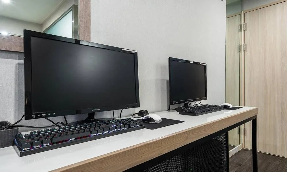 TV and multimedia in Anyang ILLOWA Hotel