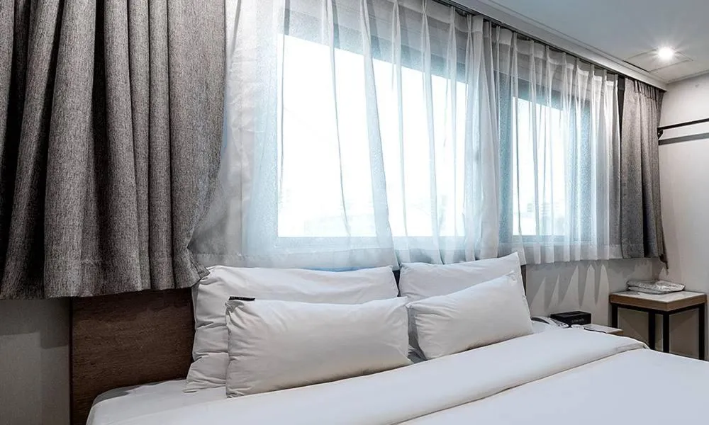 Bed in Anyang ILLOWA Hotel