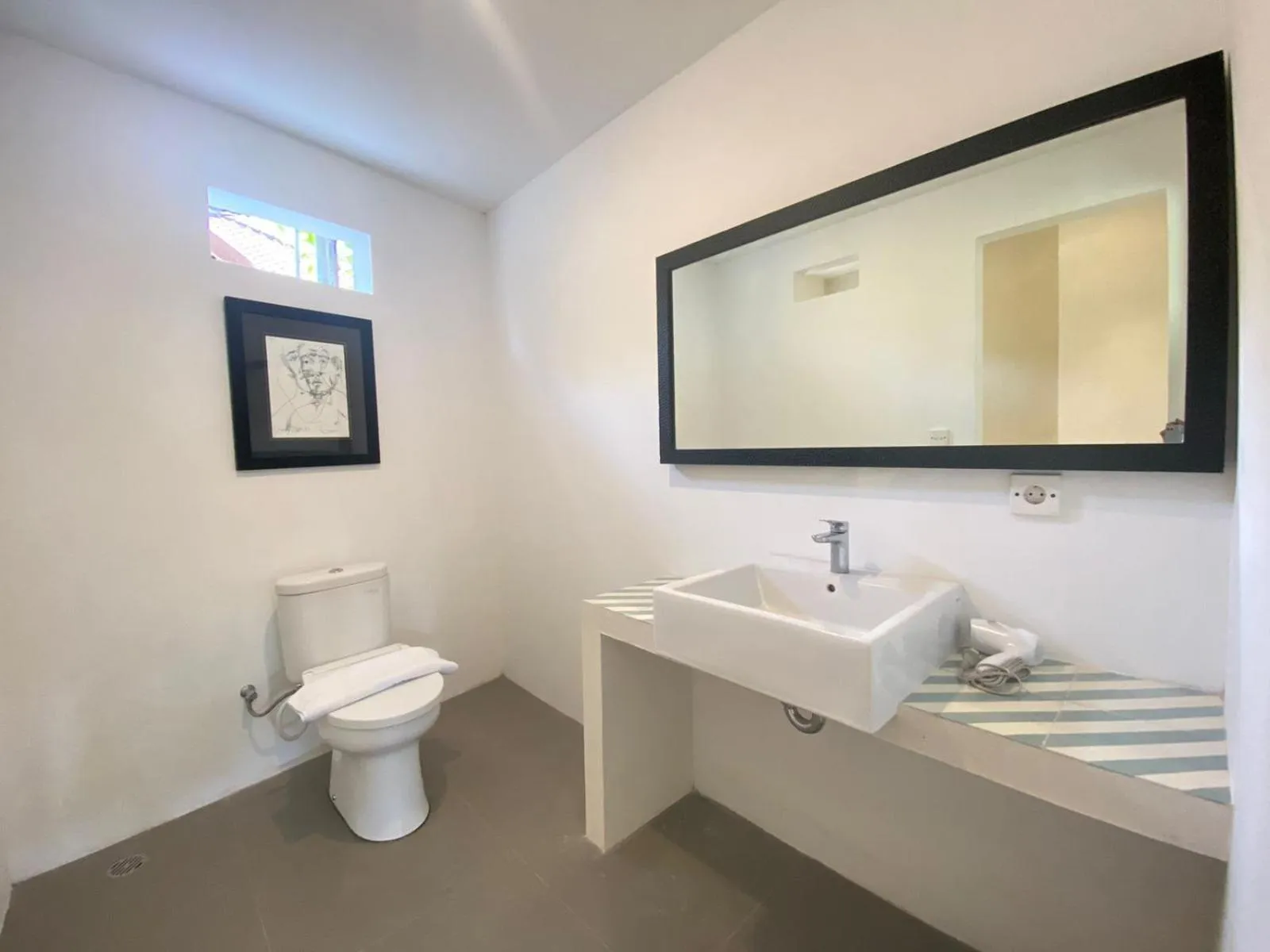 Bathroom in Batu Belig Living Apartment Seminyak