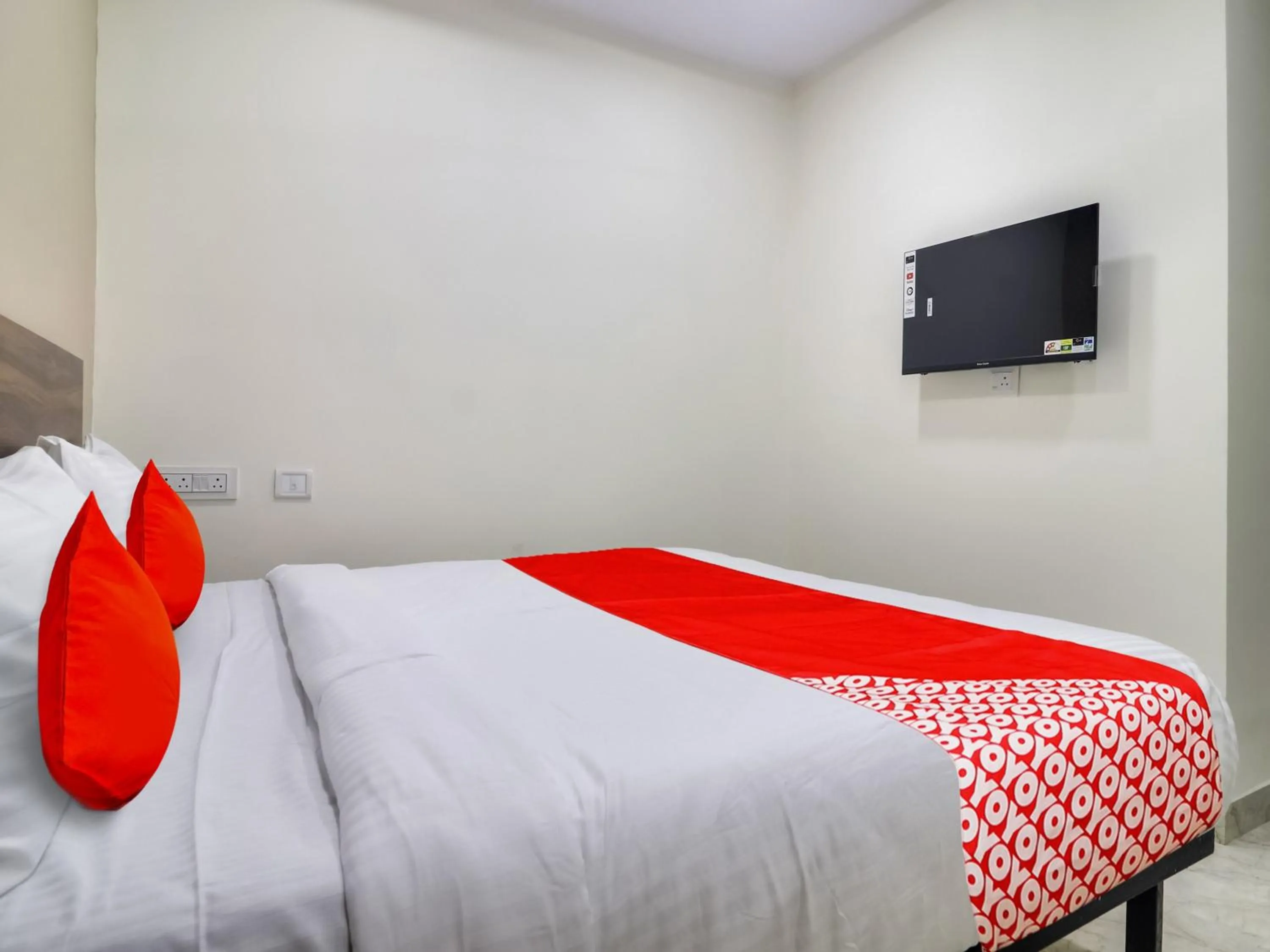 Bedroom, Bed in Super Hotel O RED STONE