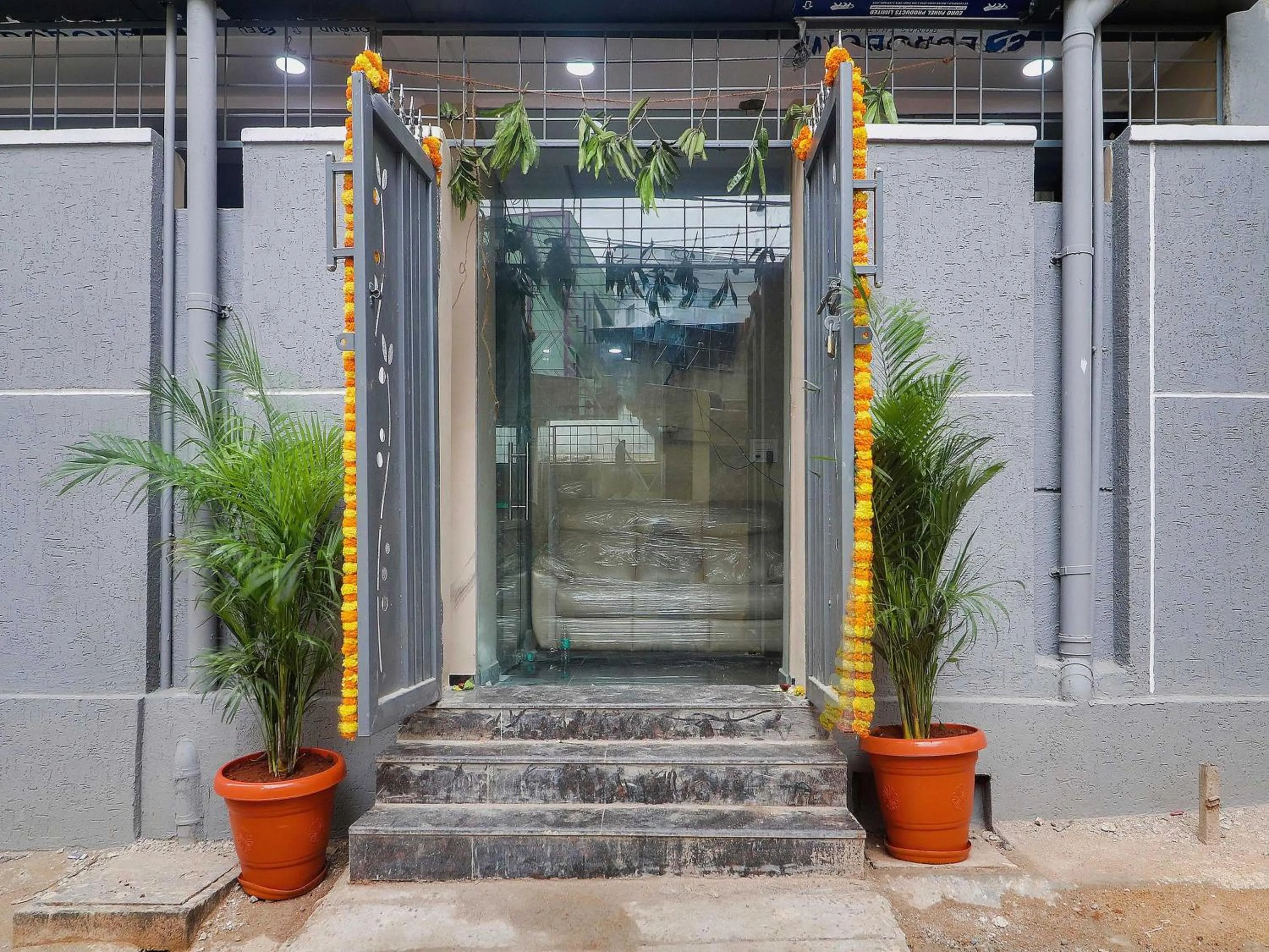 Facade/entrance in Super Hotel O RED STONE