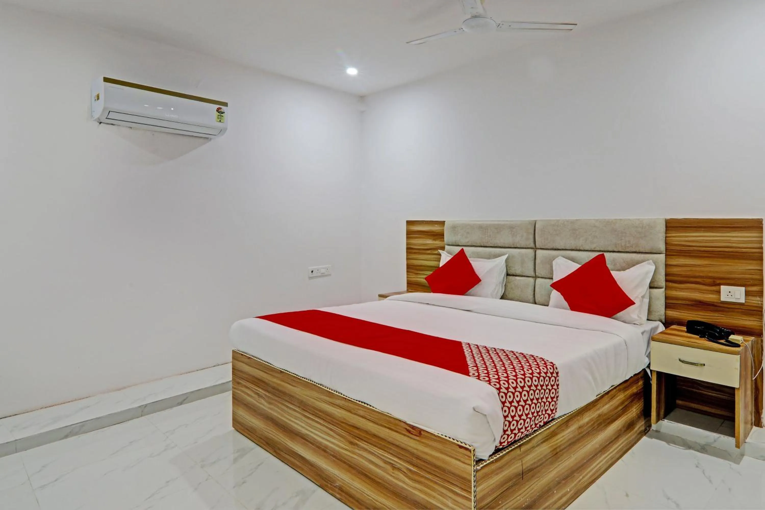 Bedroom, Bed in Hotel O Gabbar's