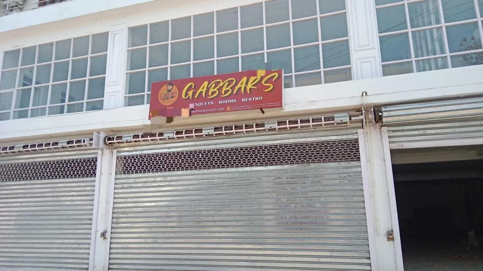 Facade/entrance in Hotel O Gabbar's