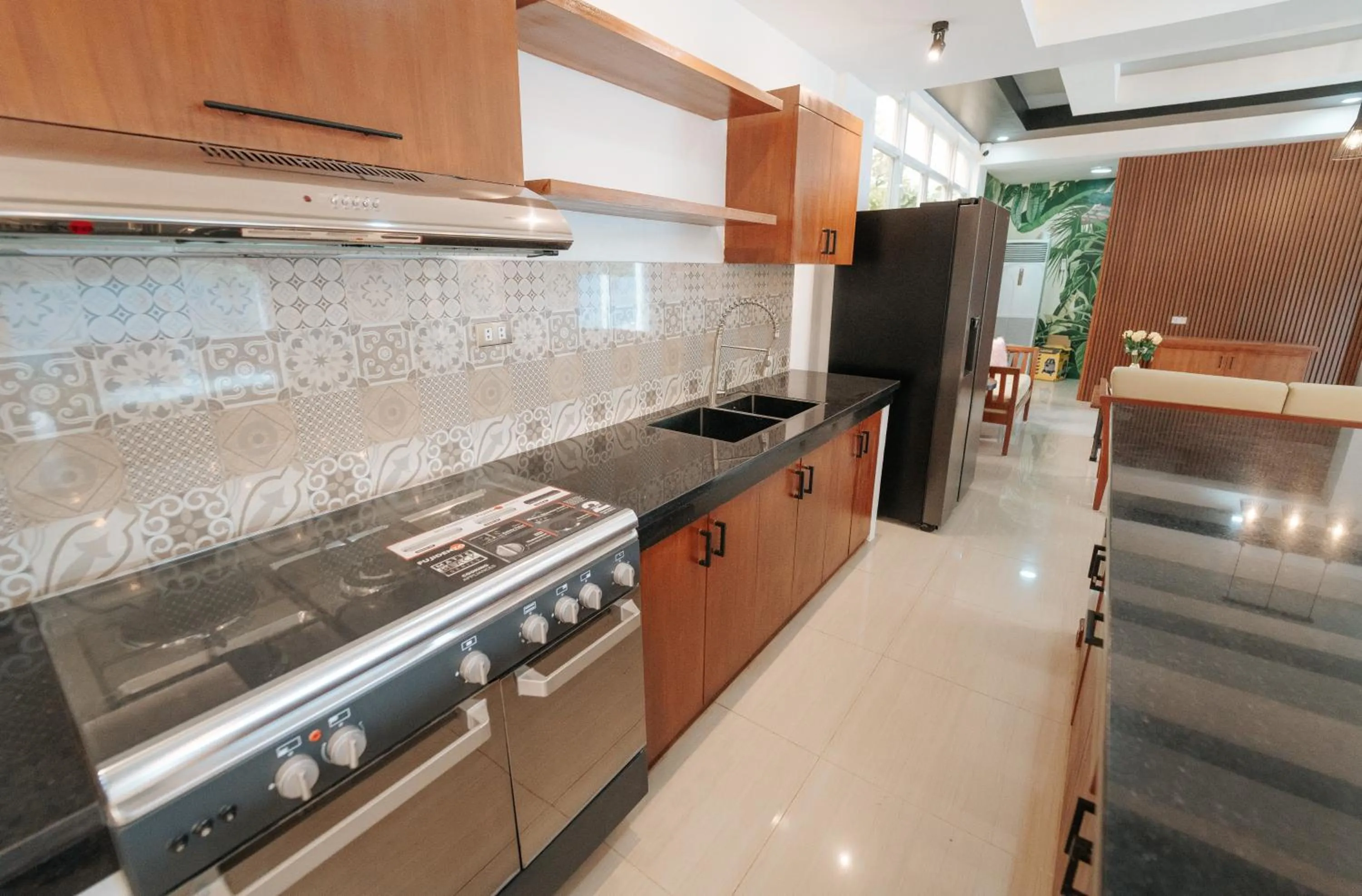 Kitchen or kitchenette in JJPHR Hotel San Antonio